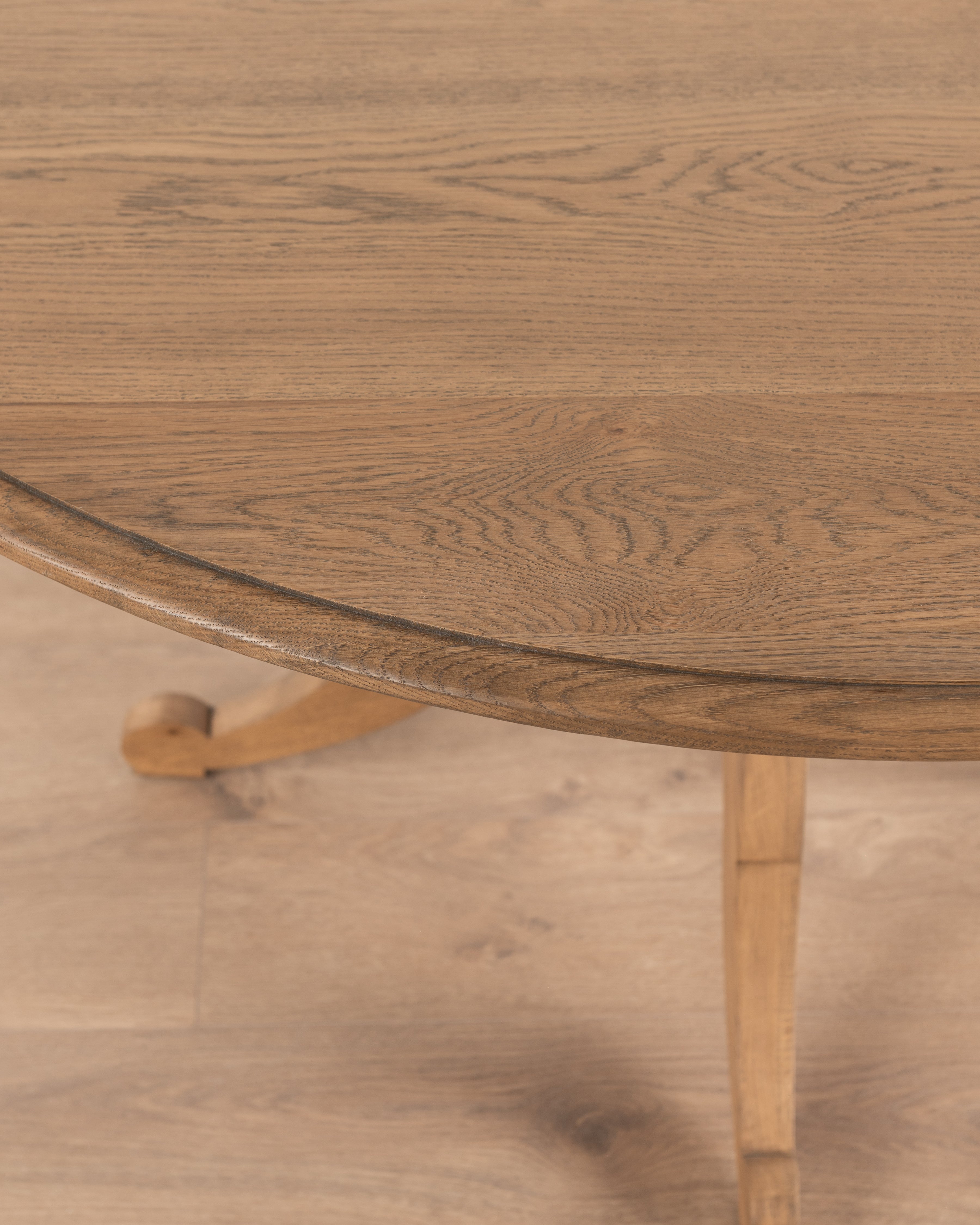 Oxford Round 4-Seater Dining Table