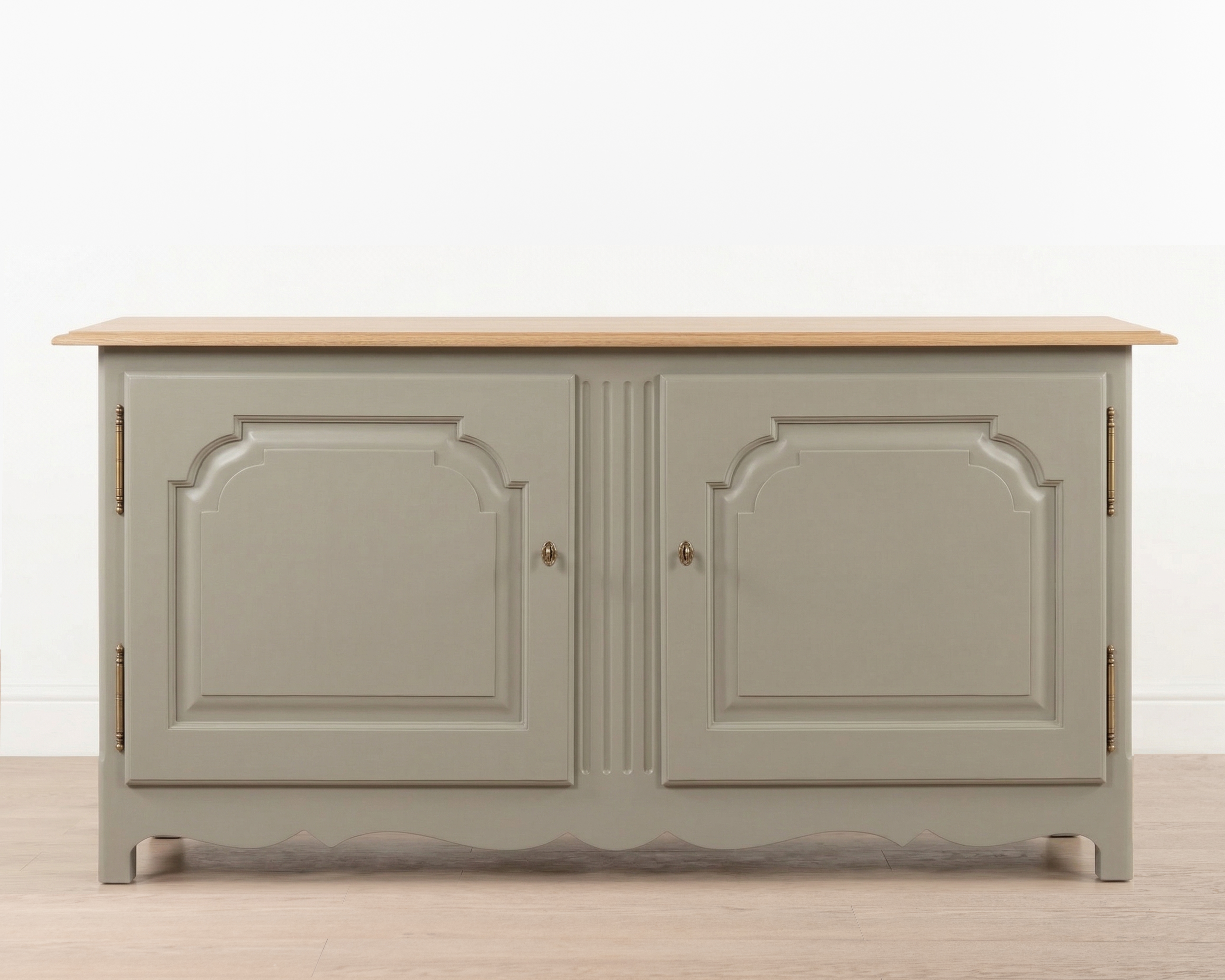 Montpellier 2 door sideboard