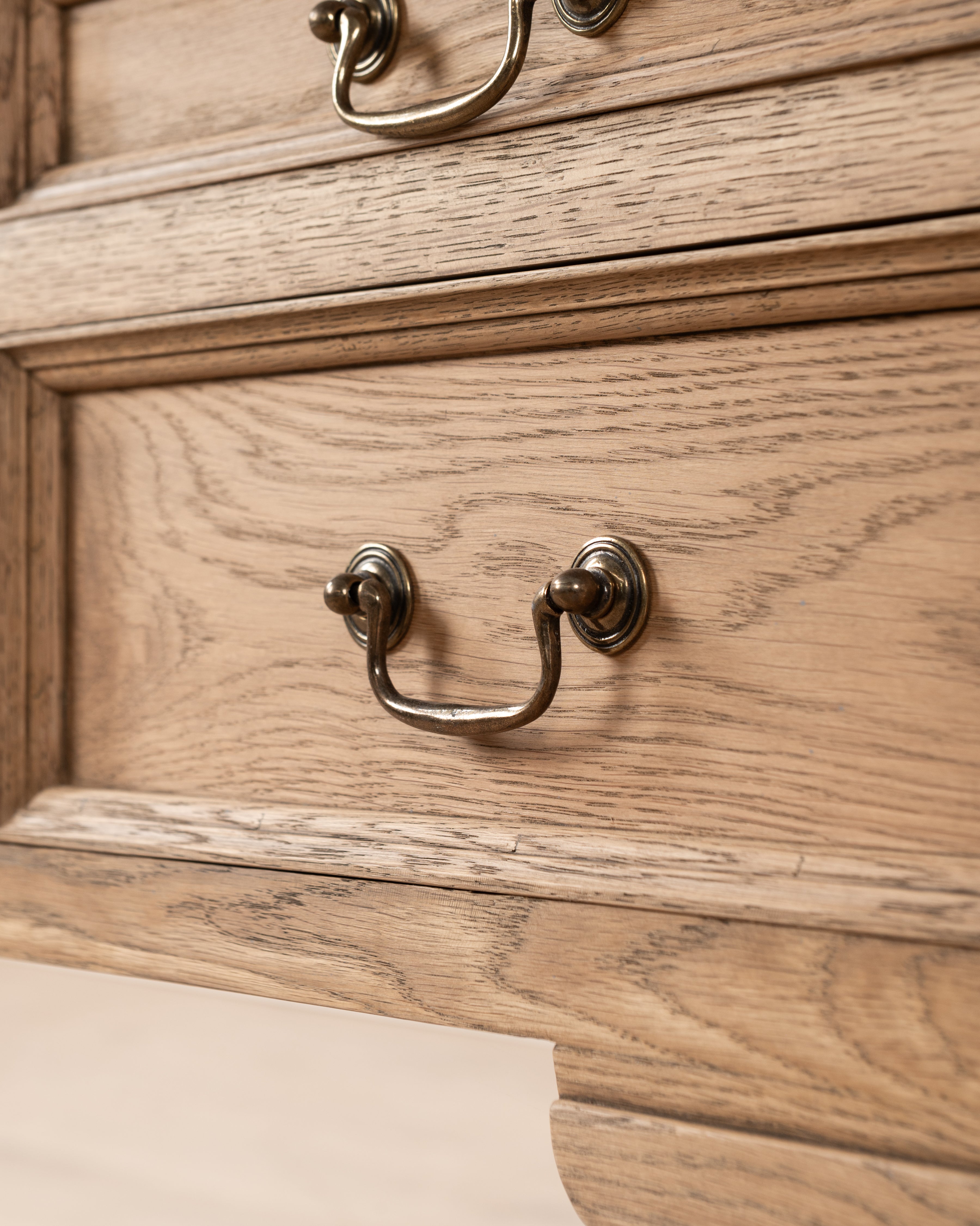 Normandy writing table - 5 drawer