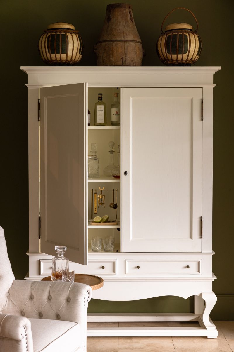 Shanghai Drinks Cabinet | Flat White