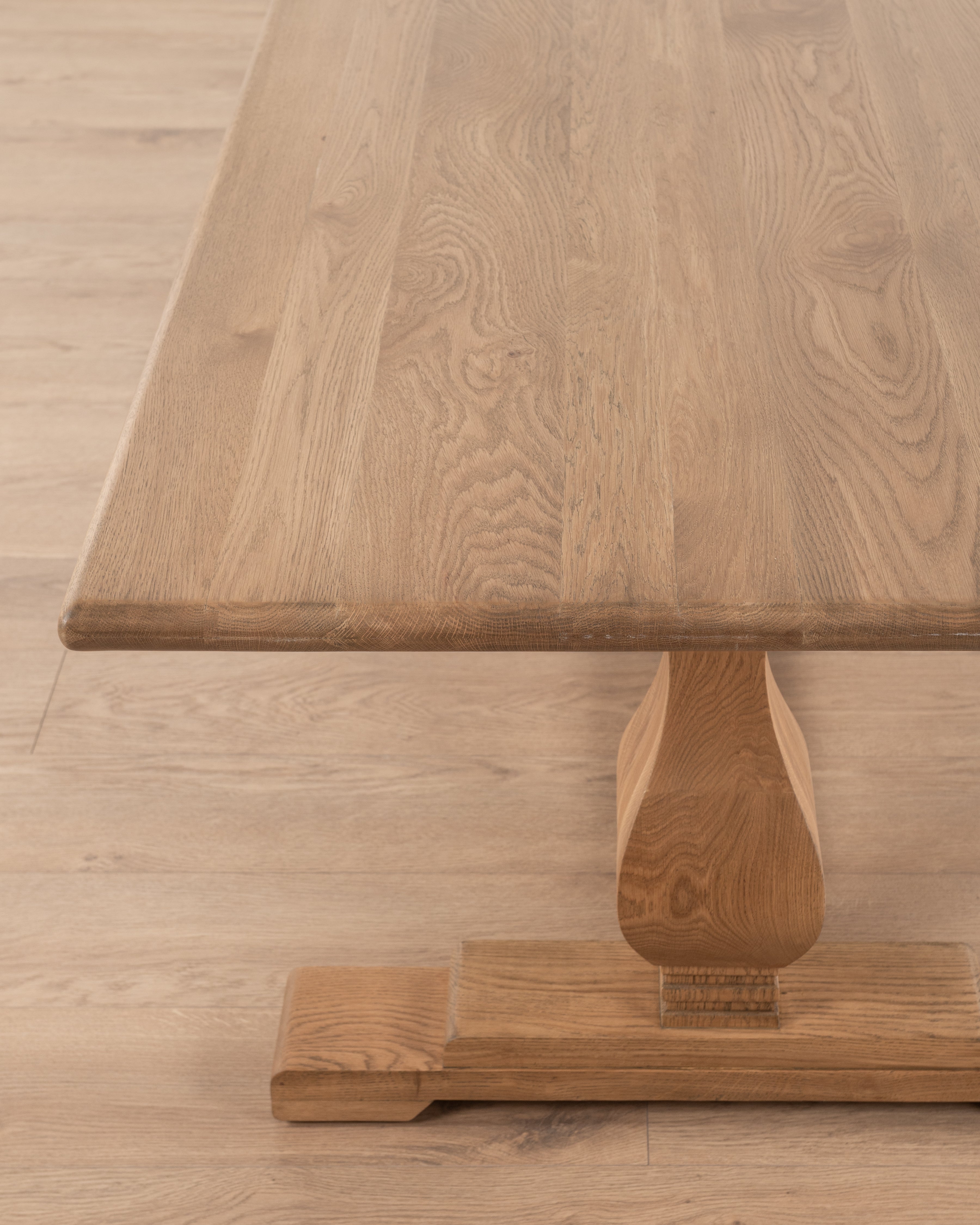 Oxford Carved Dining Table | 3m