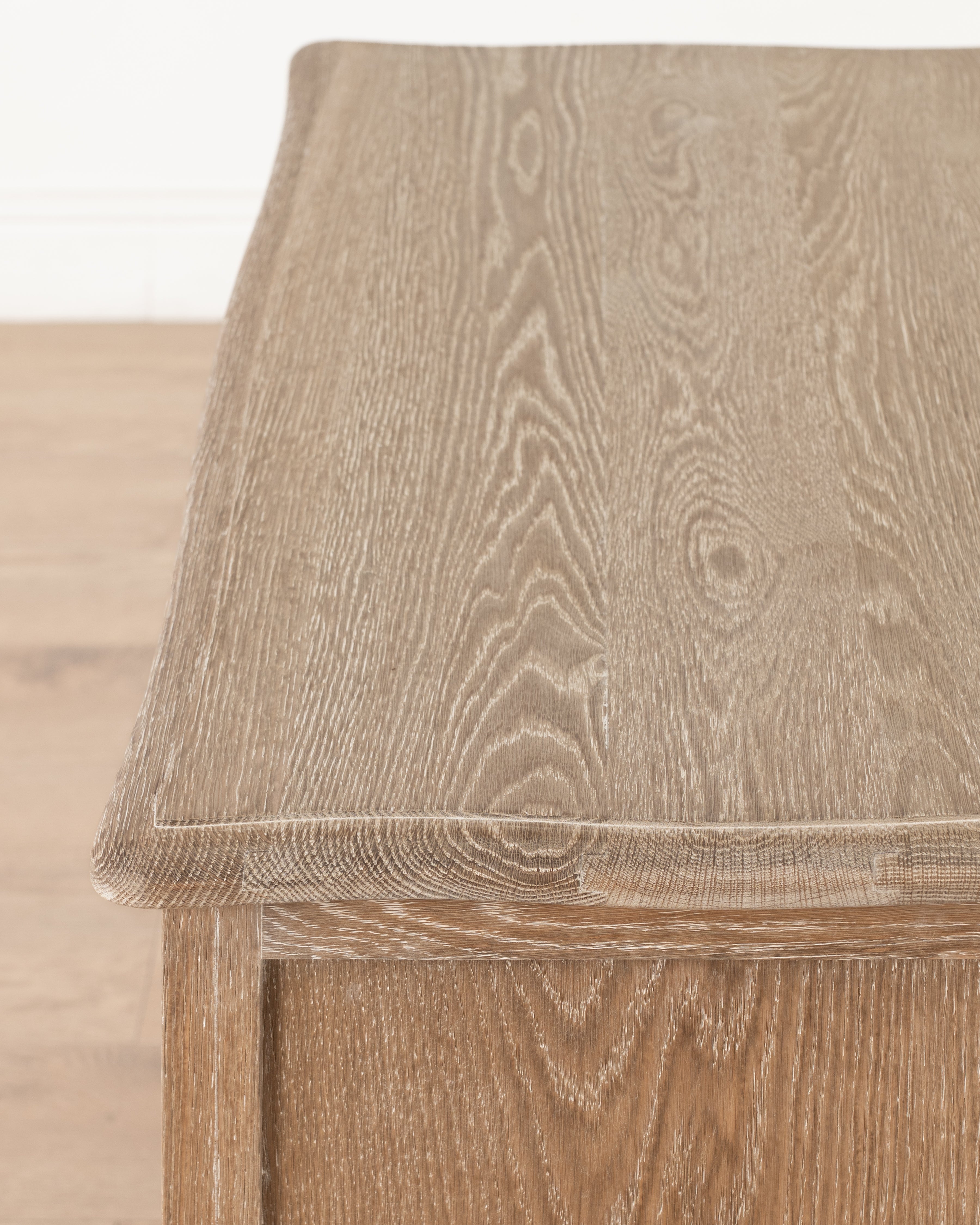 Normandy Cab Leg 4 Drawer Chest