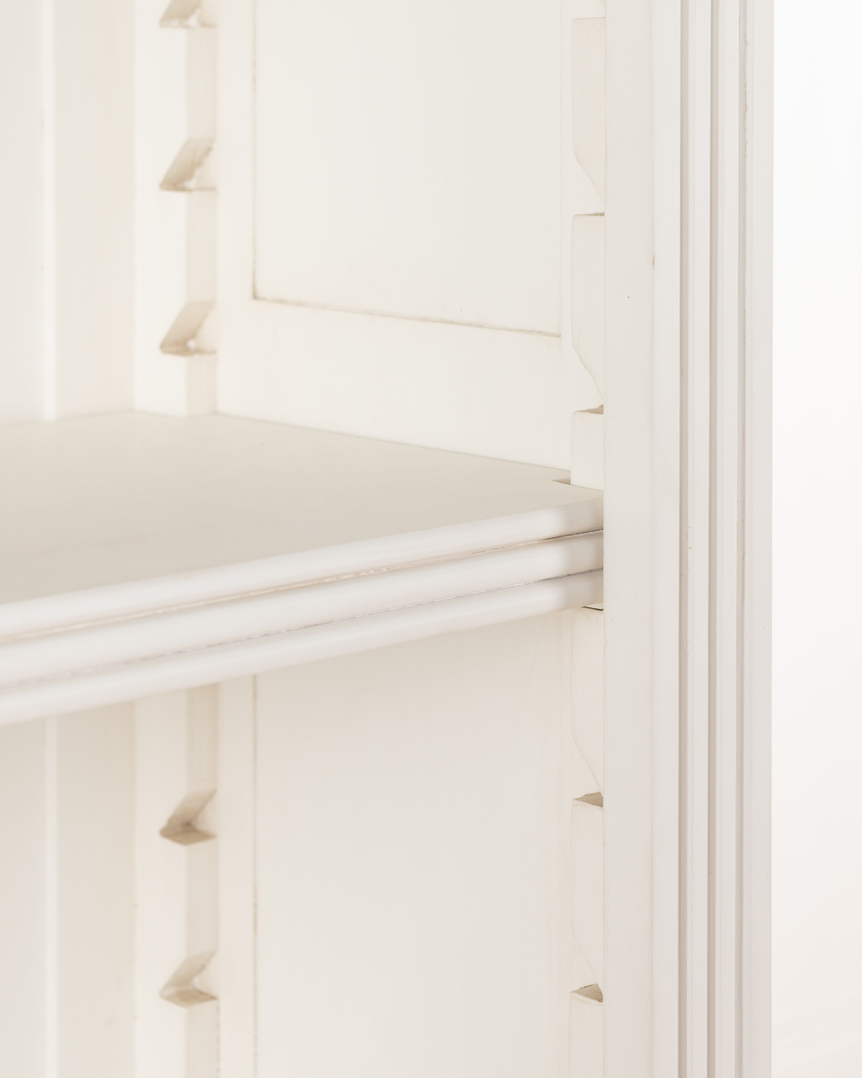 Bordeaux Bookshelf