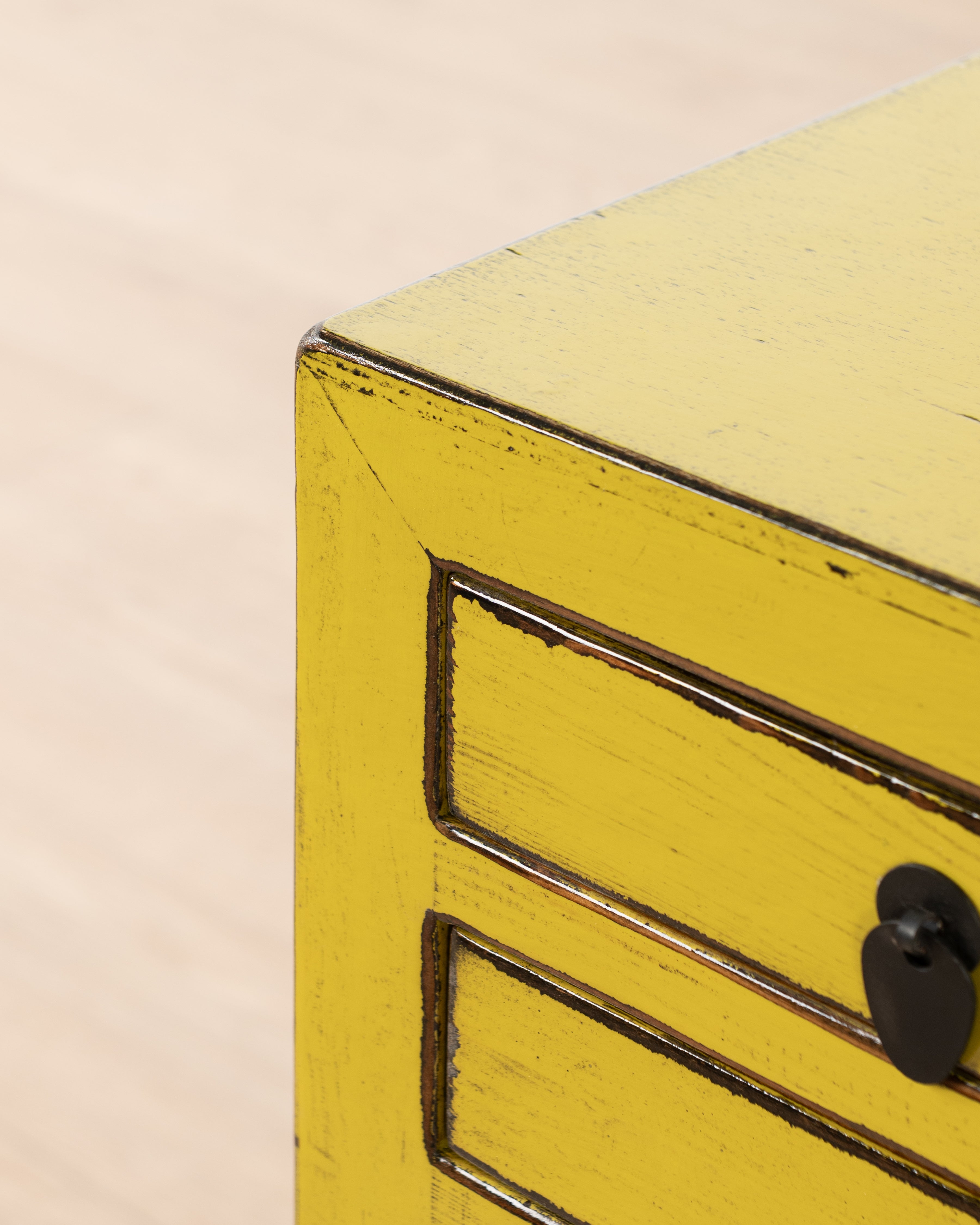Indochine Zheng Console | Yellow