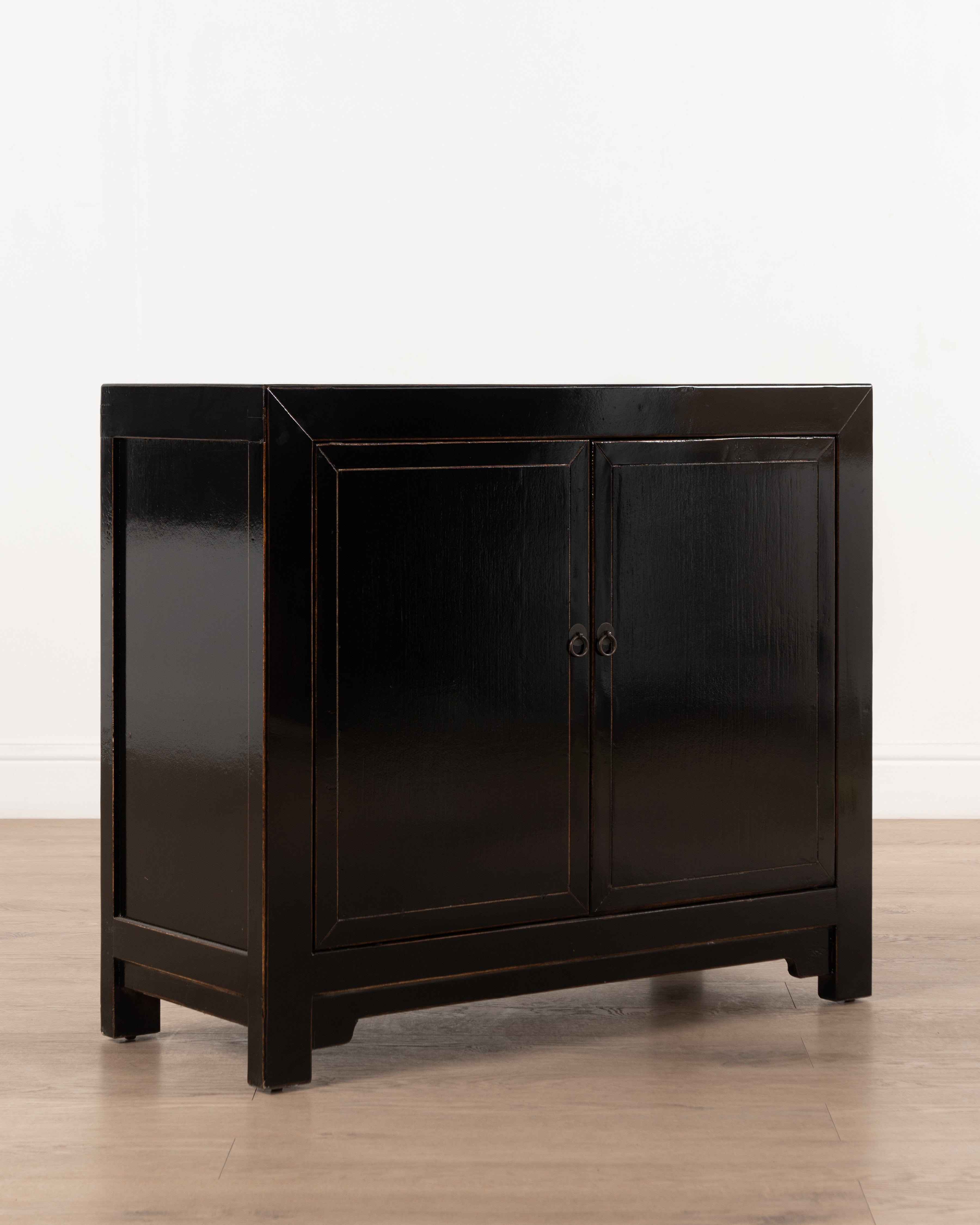 Indochine Chen Cabinet | Black