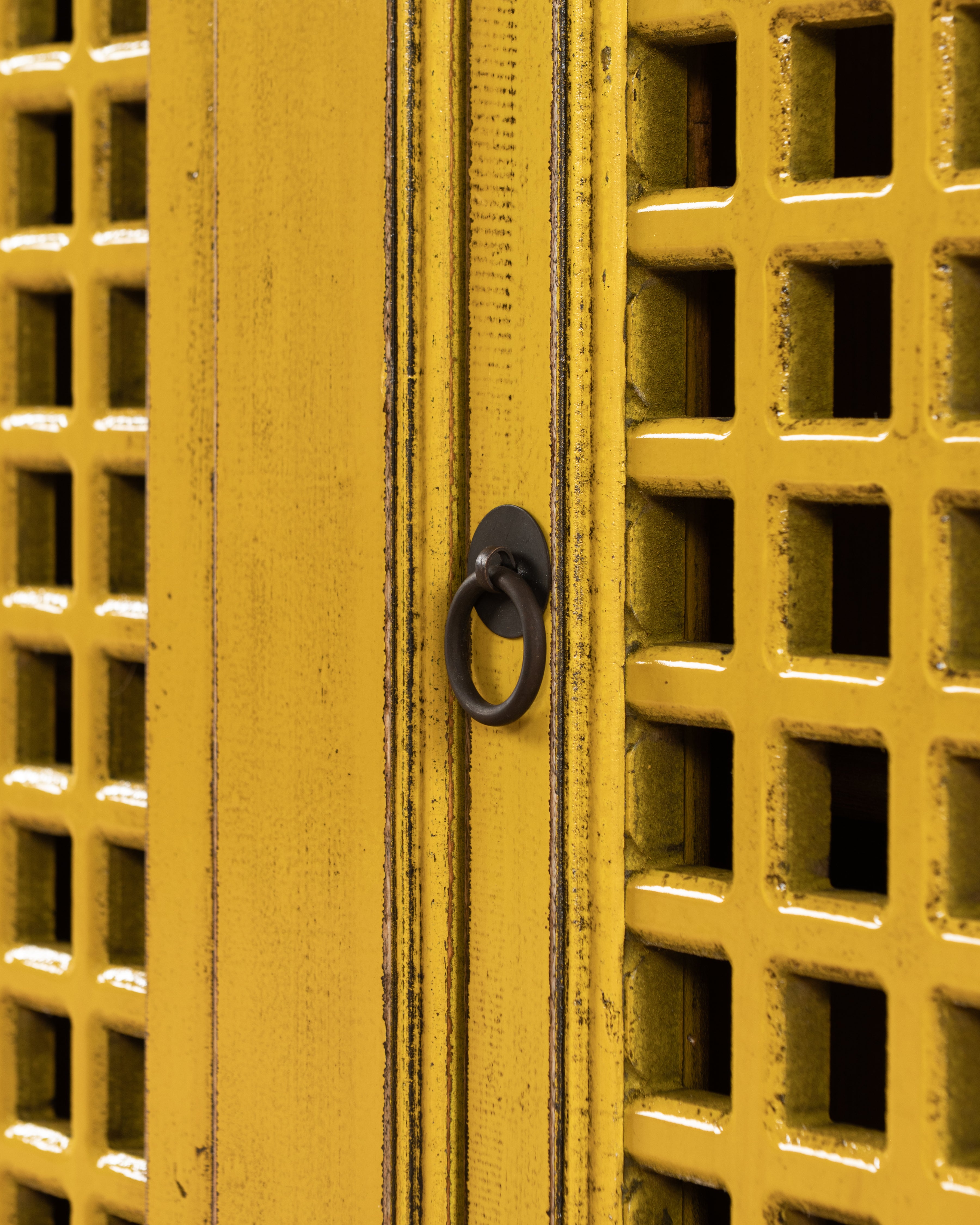 Indochine Kanyisa Sideboard | Yellow