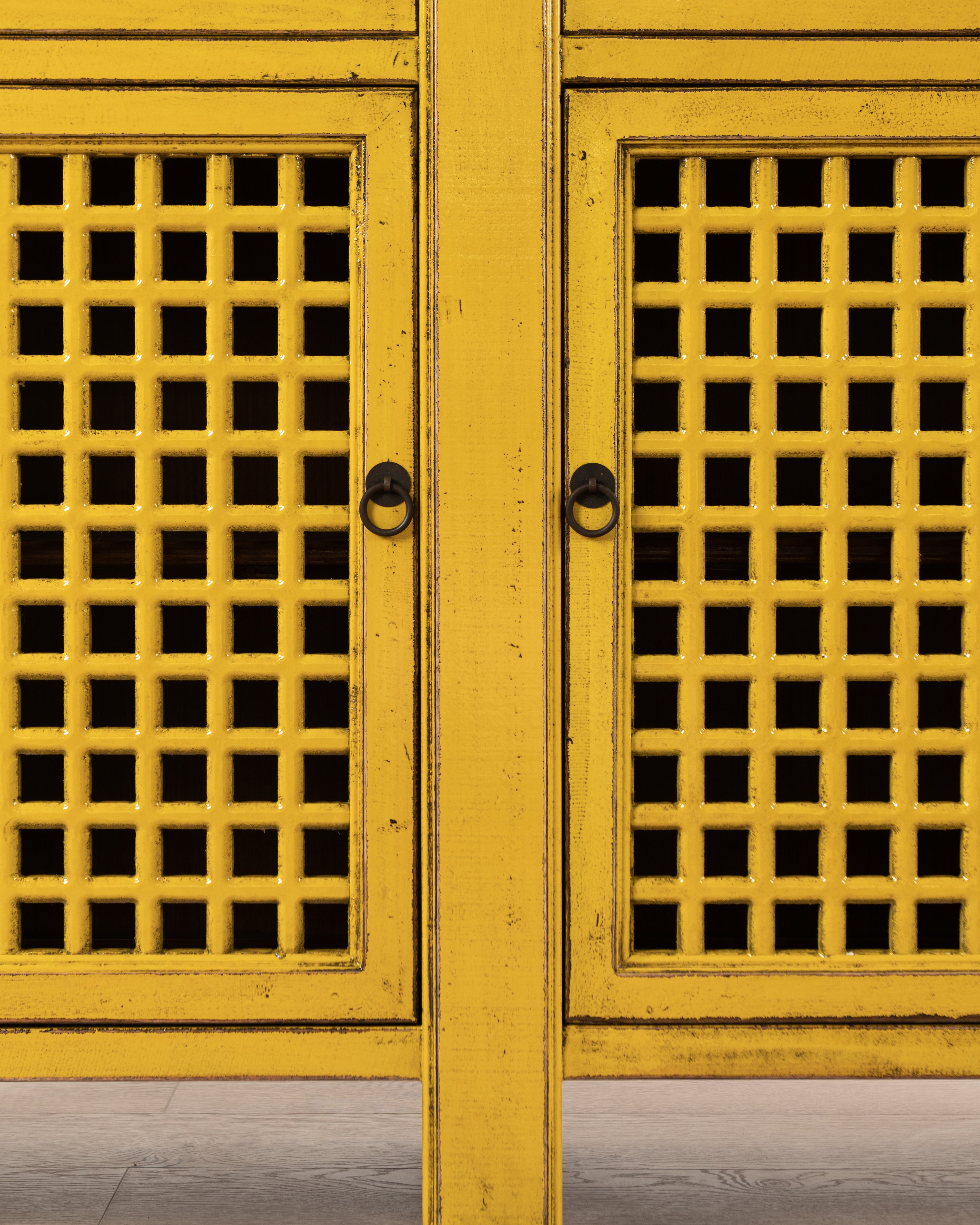 Indochine Kanyisa Sideboard | Yellow