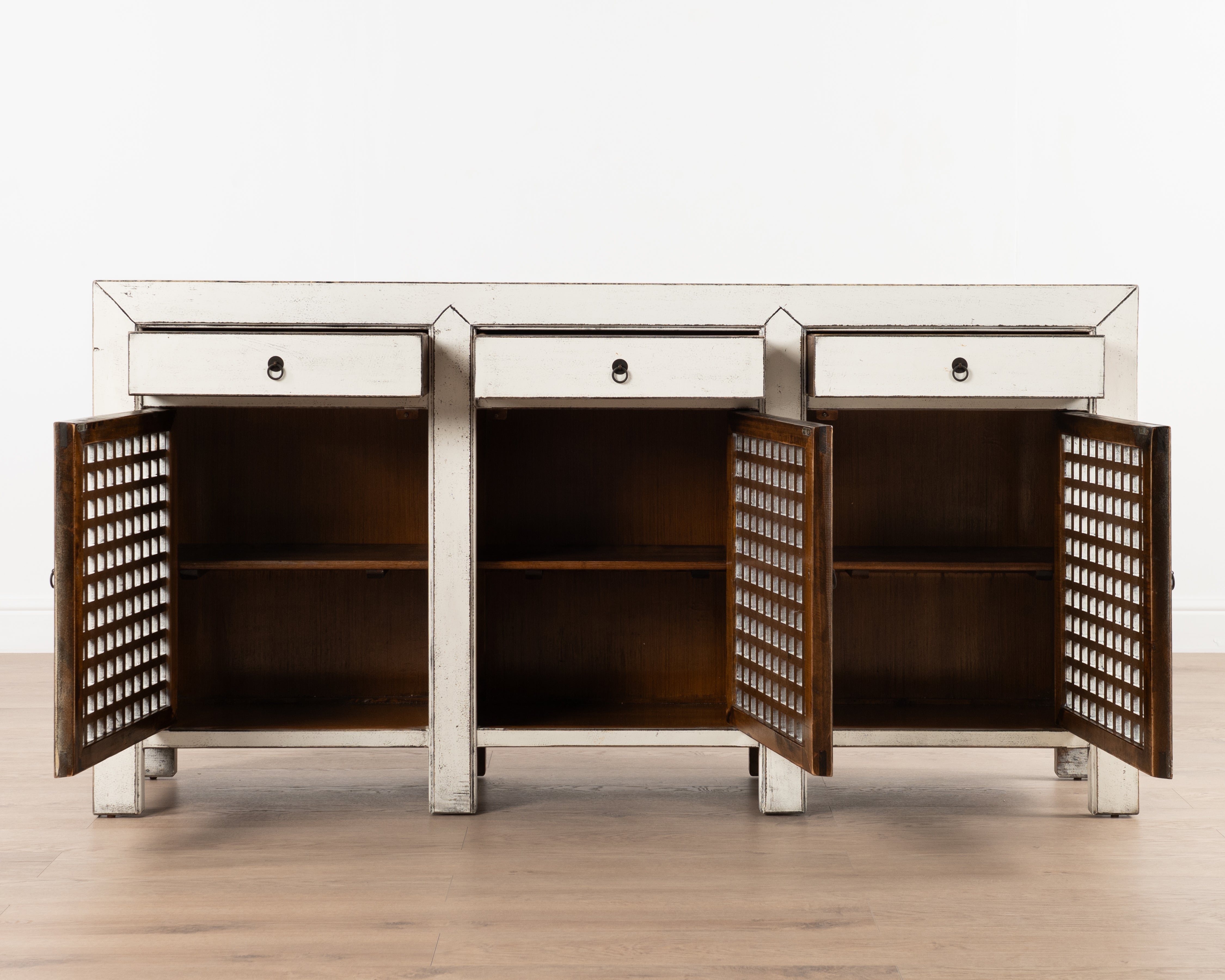 Indochine Kanyisa Sideboard | White