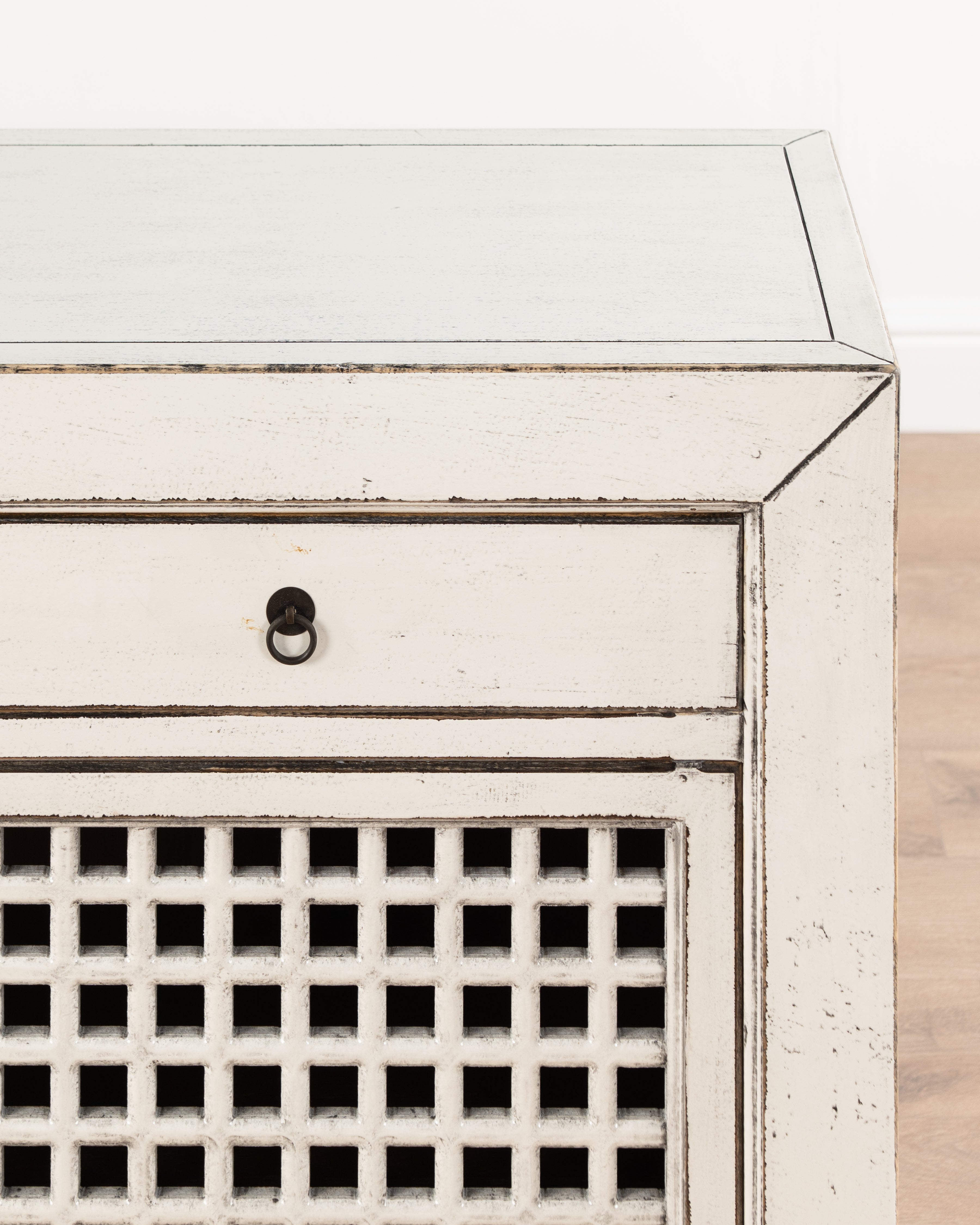 Indochine Kanyisa Sideboard | White