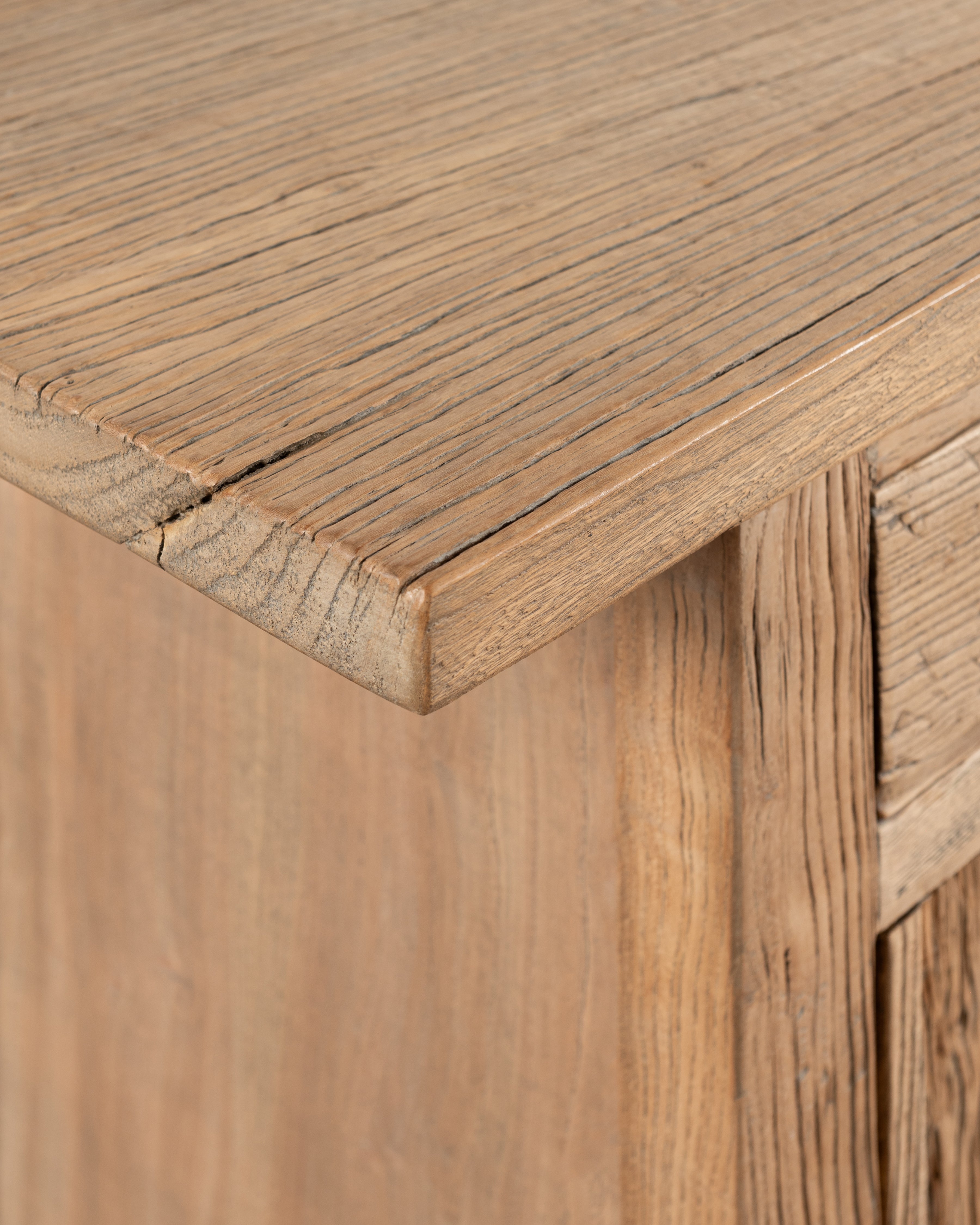 Buhle Sideboard