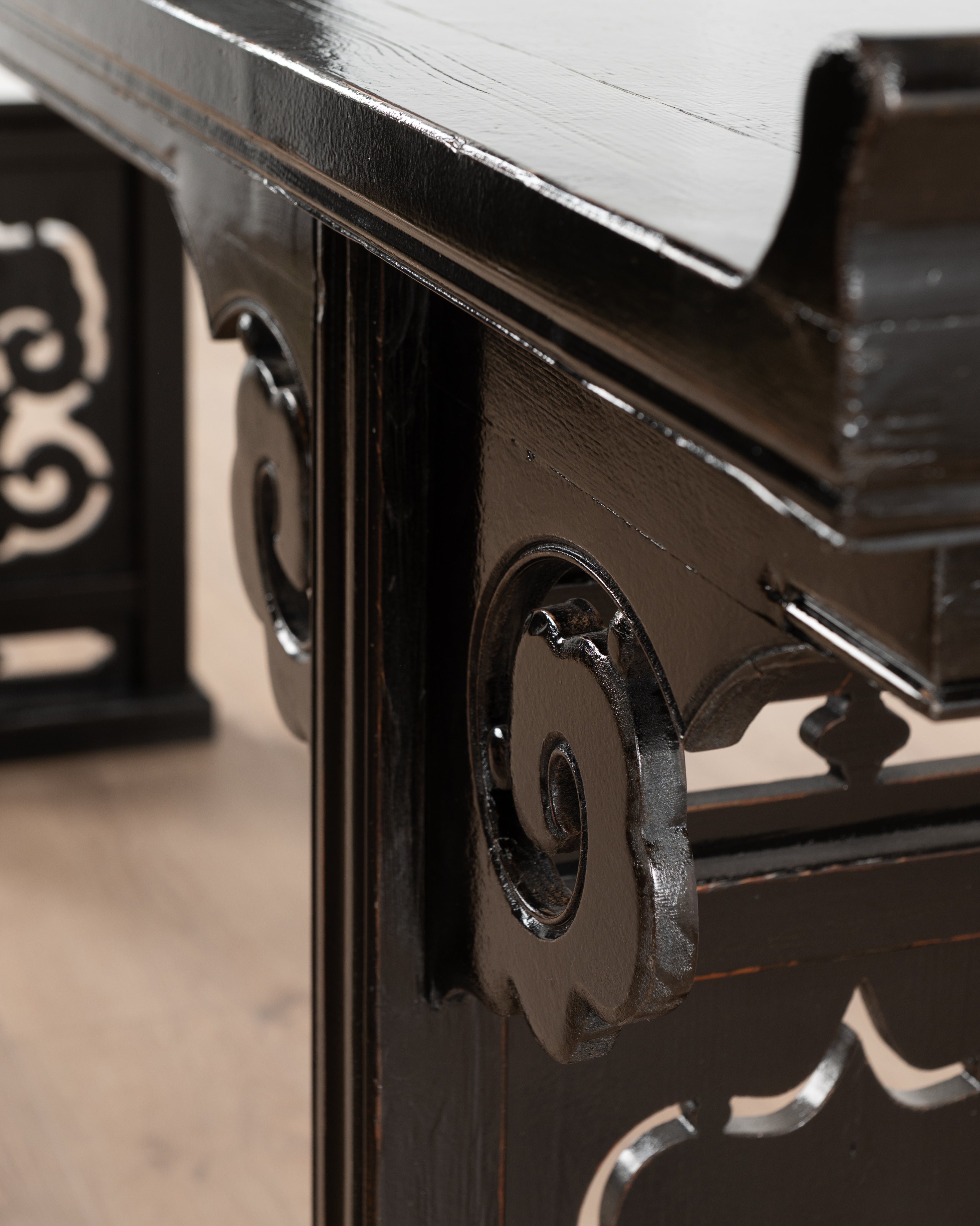 Indochine Yanmei Console
