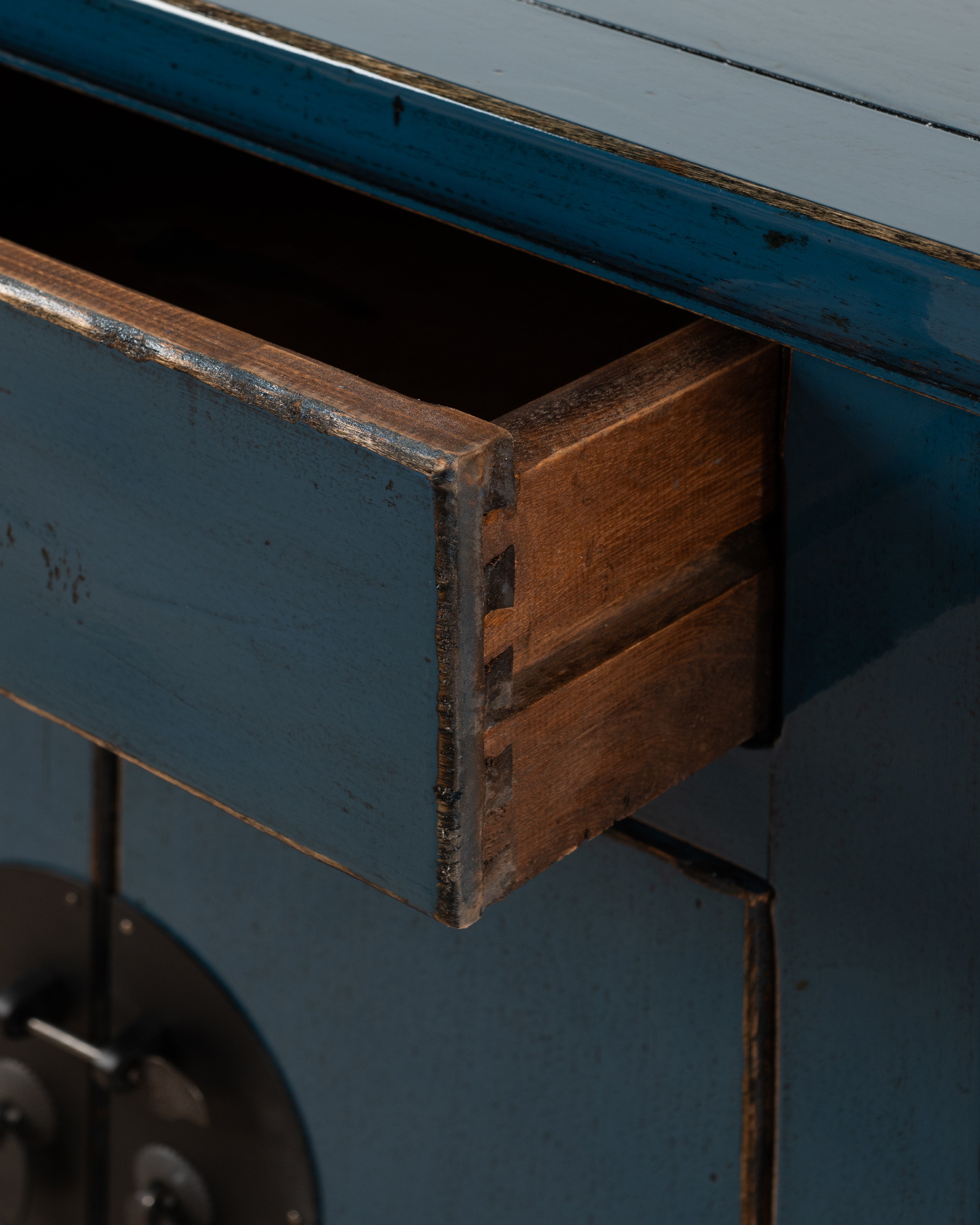 Indochine Otaru Cabinet | Blue