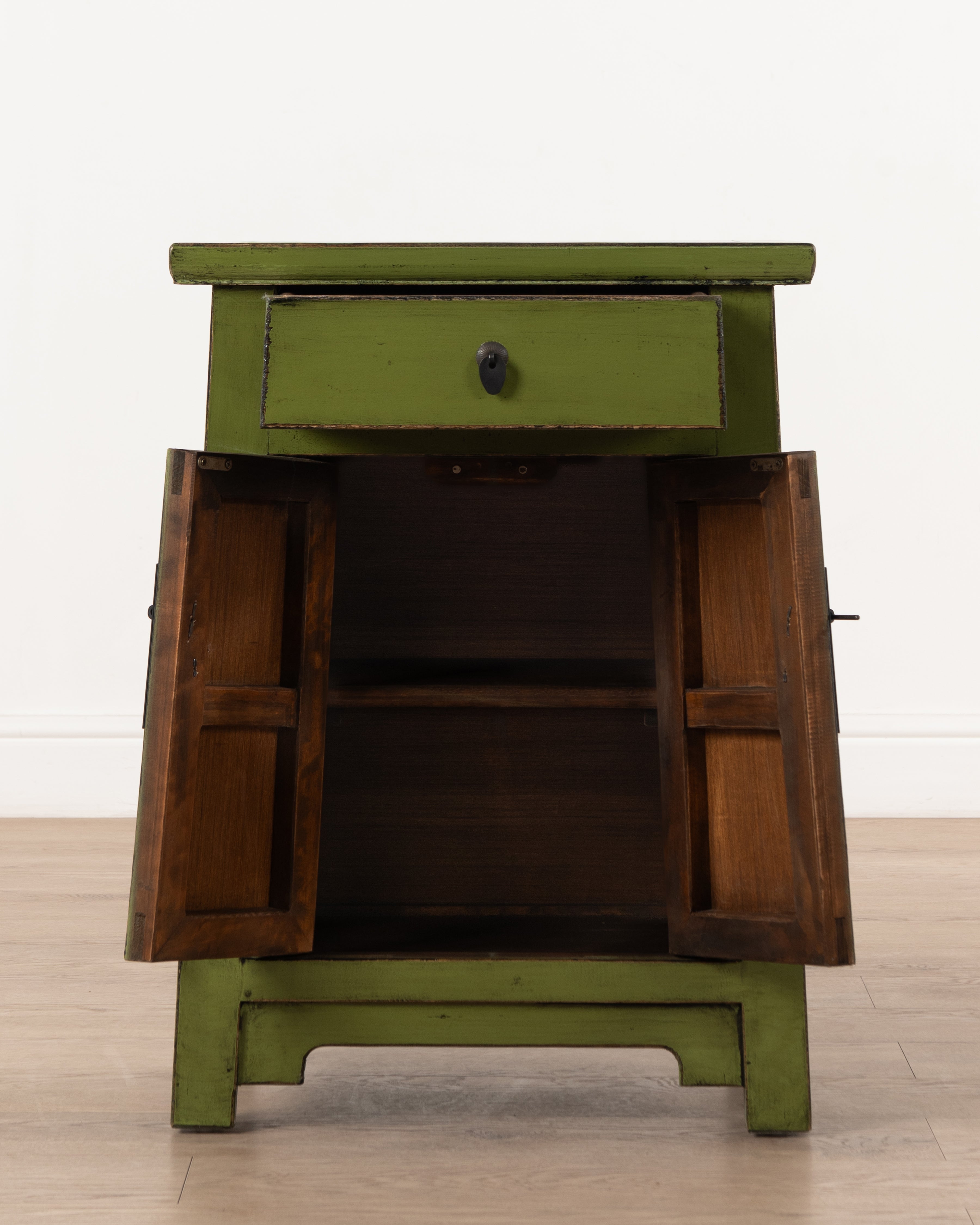 Indochine Otaru Cabinet | Olive