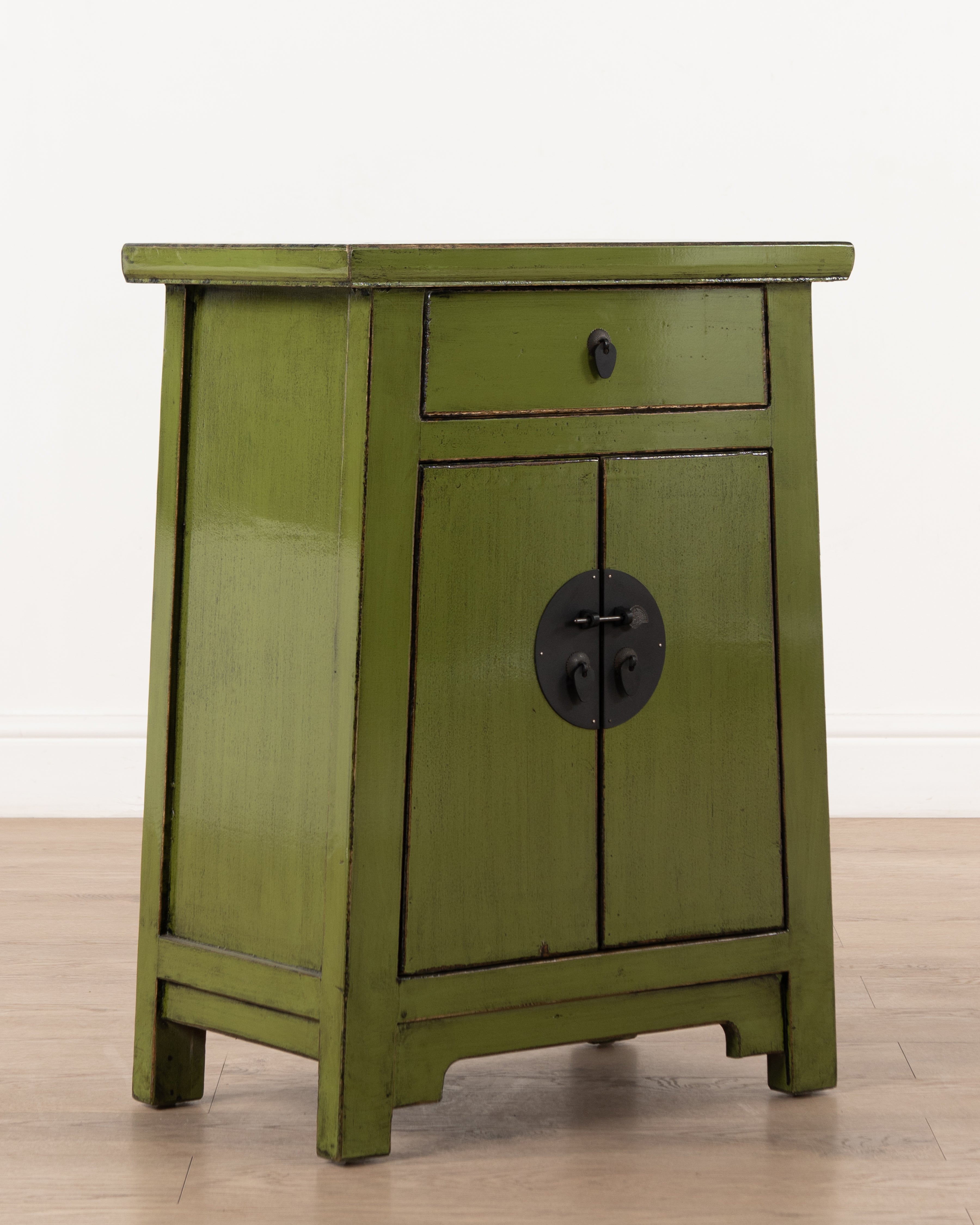 Indochine Otaru Cabinet | Olive