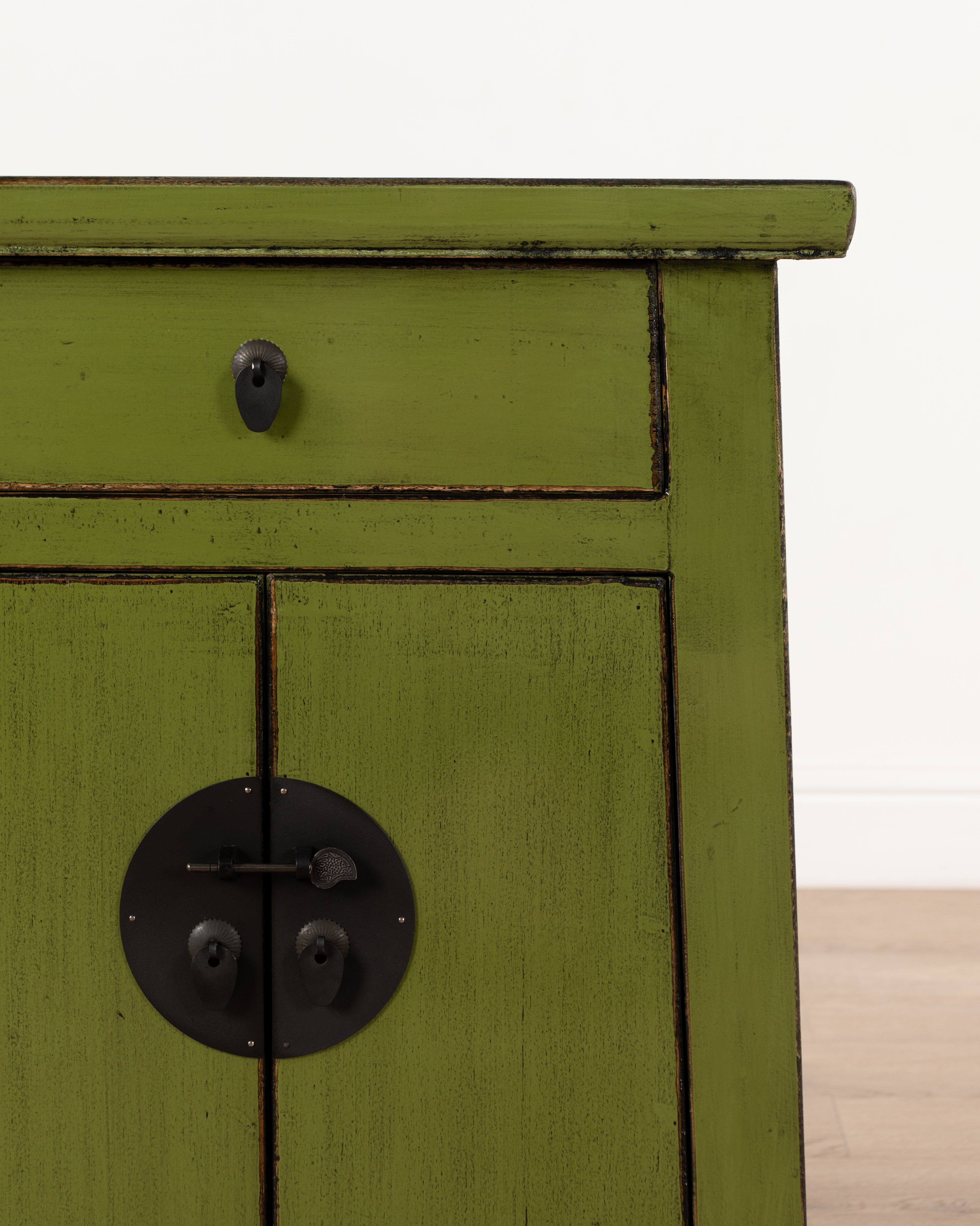 Indochine Otaru Cabinet | Olive
