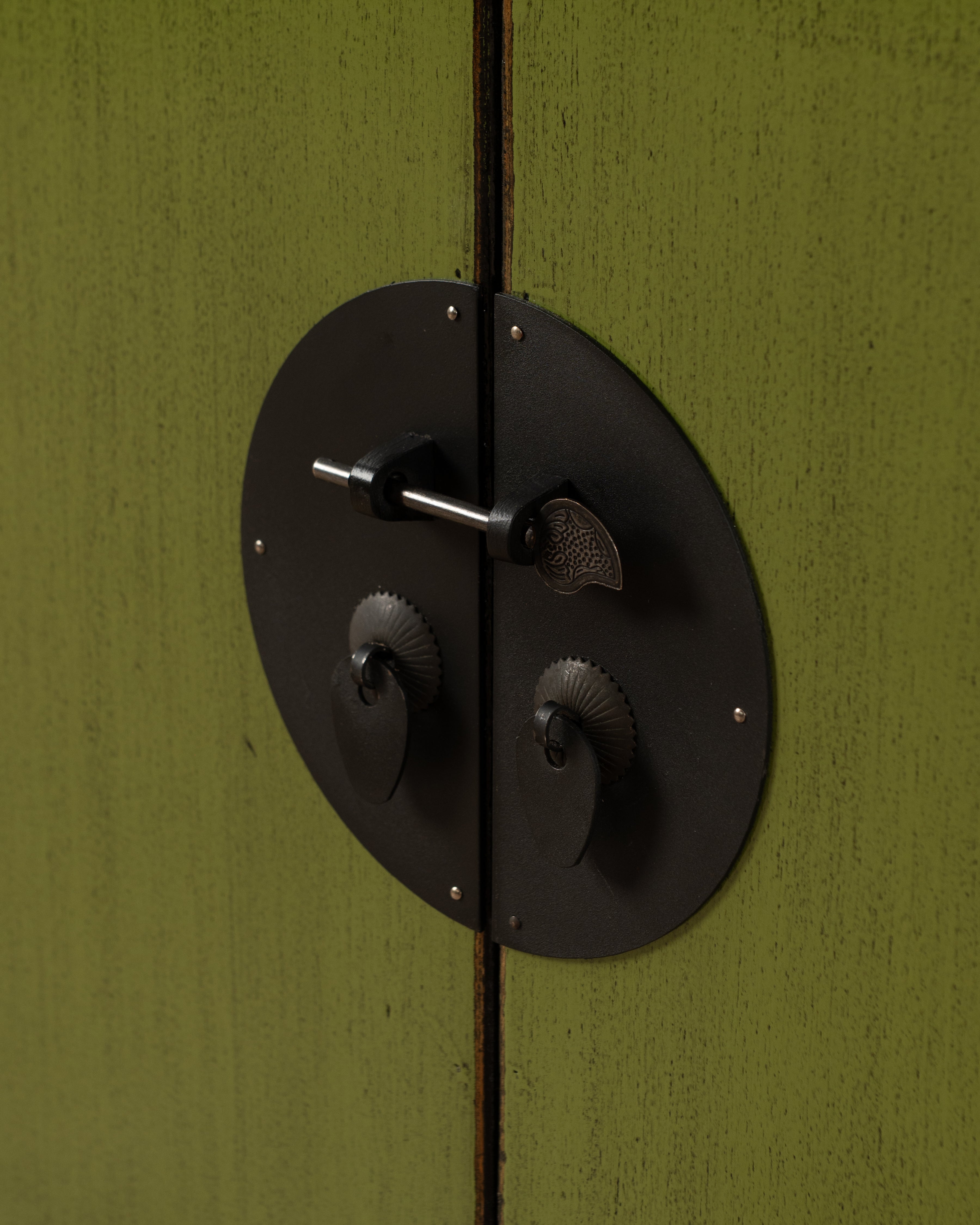 Indochine Otaru Cabinet | Olive