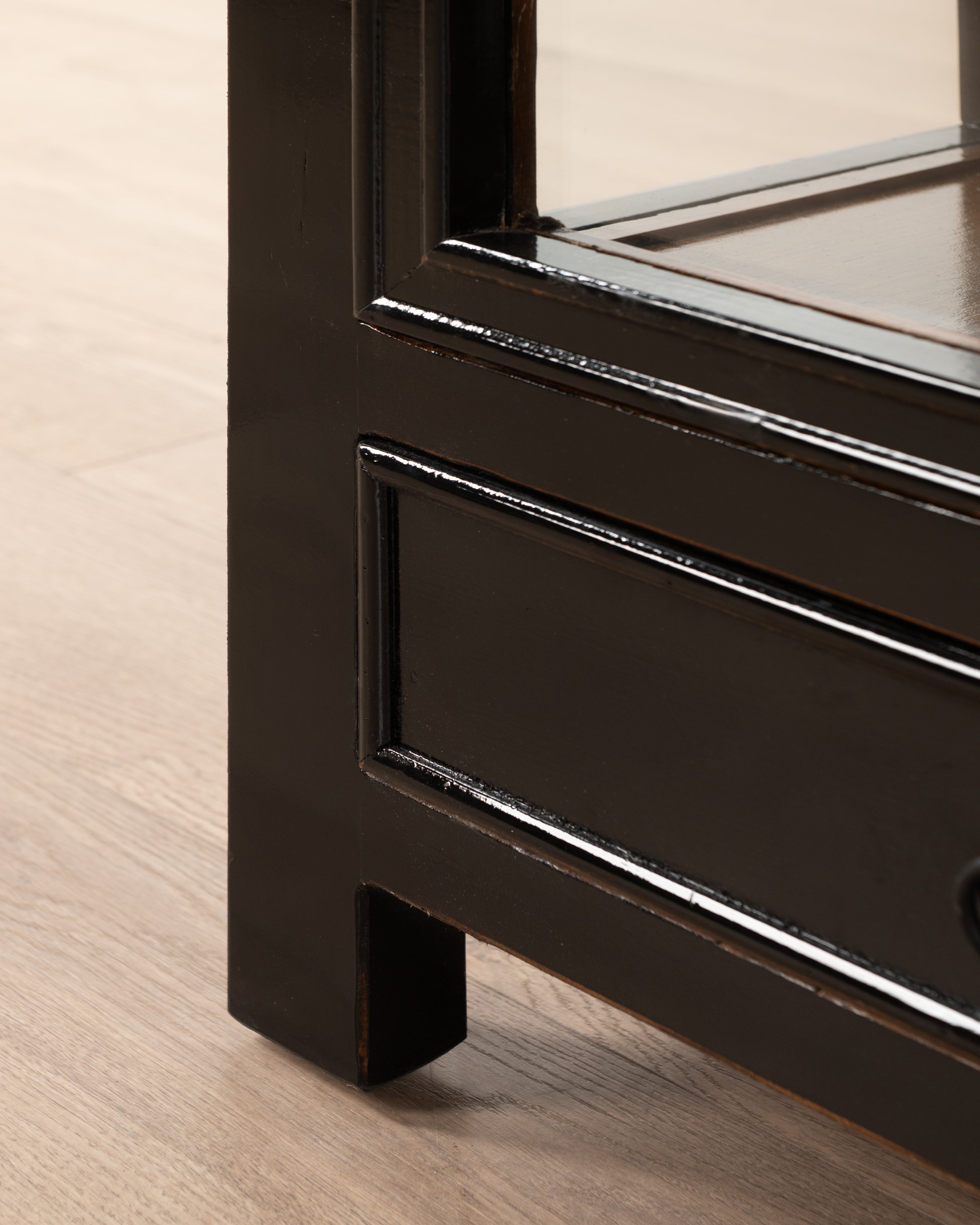Indochine Liang Ma Cabinet | Black