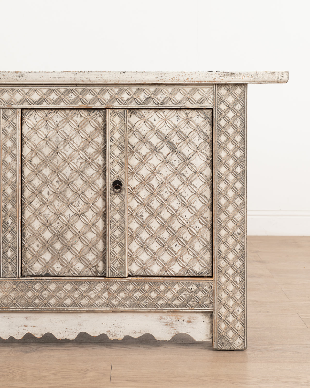 Indochine Ming Sideboard | White