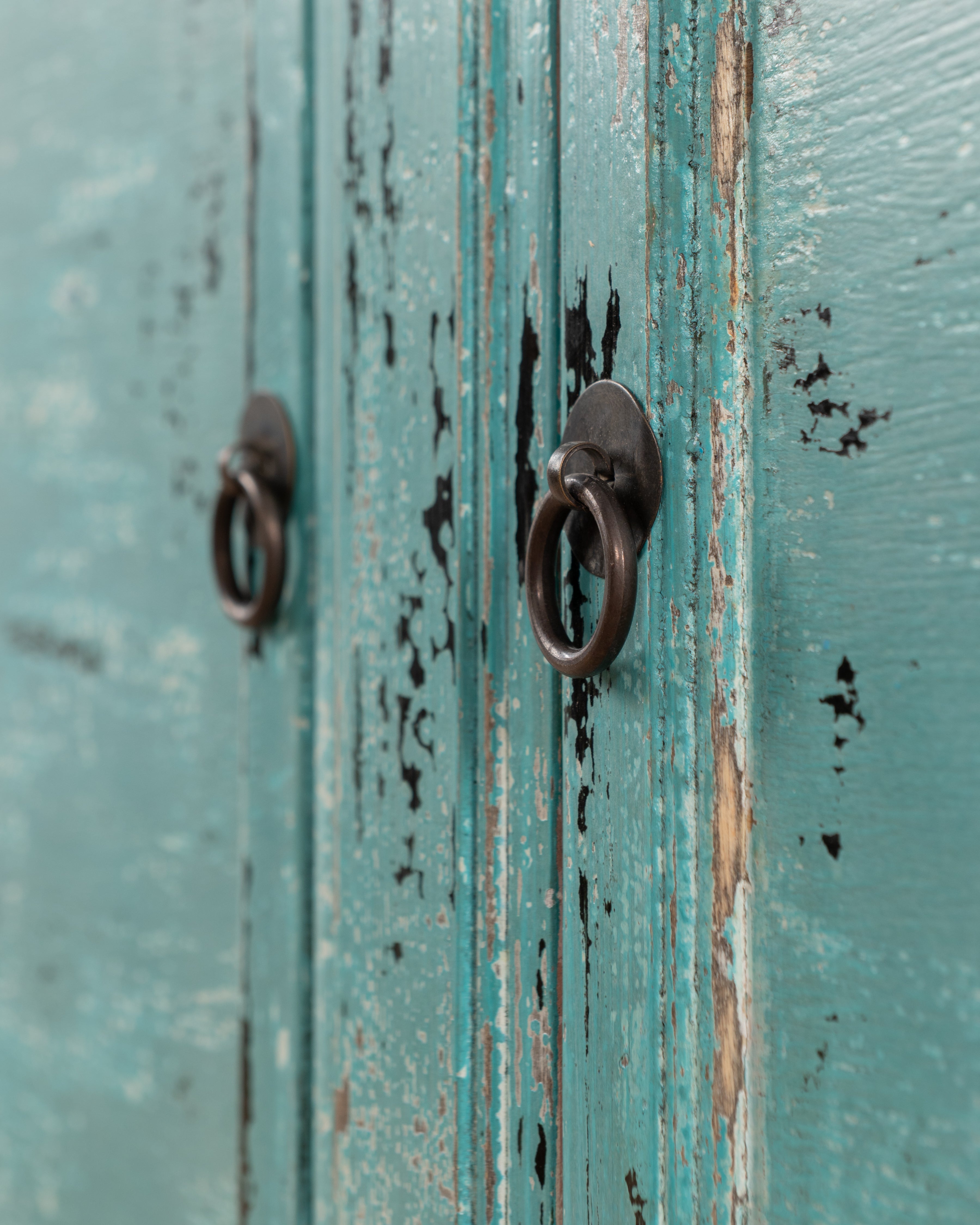 Indochine Yancheng Sideboard | Distressed Blue