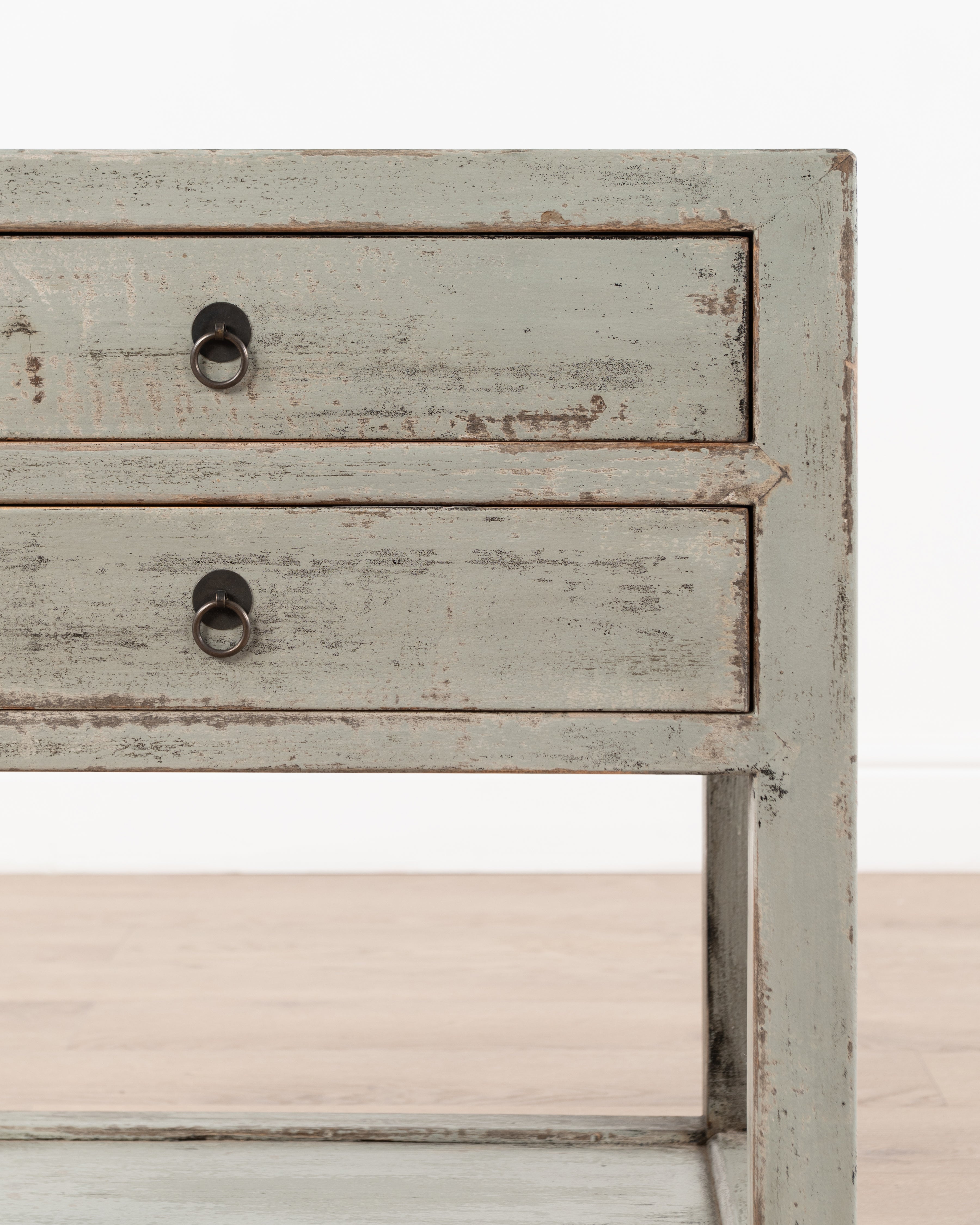 Vosburg Bedside Table | Grey