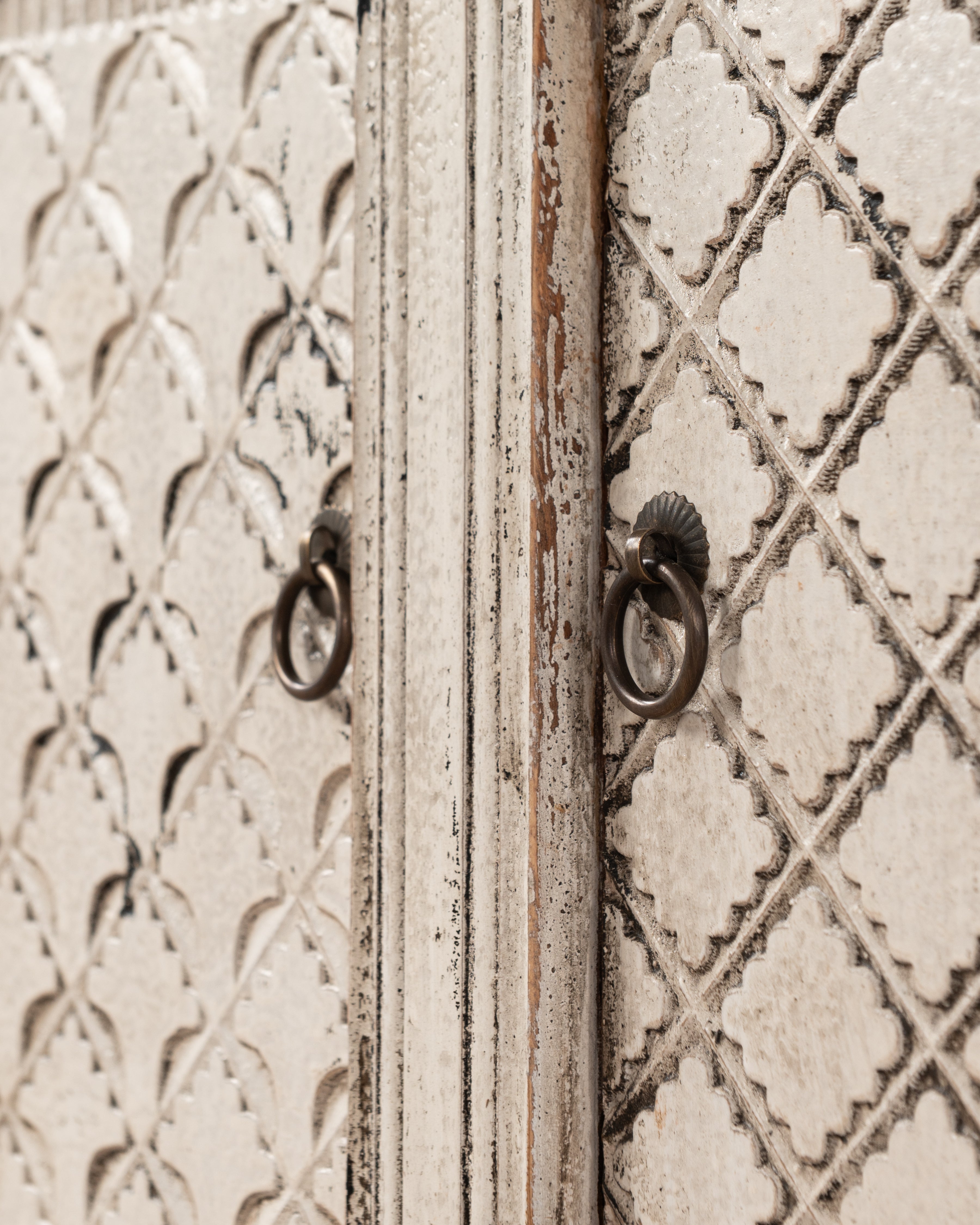 Zenebe Sideboard | White