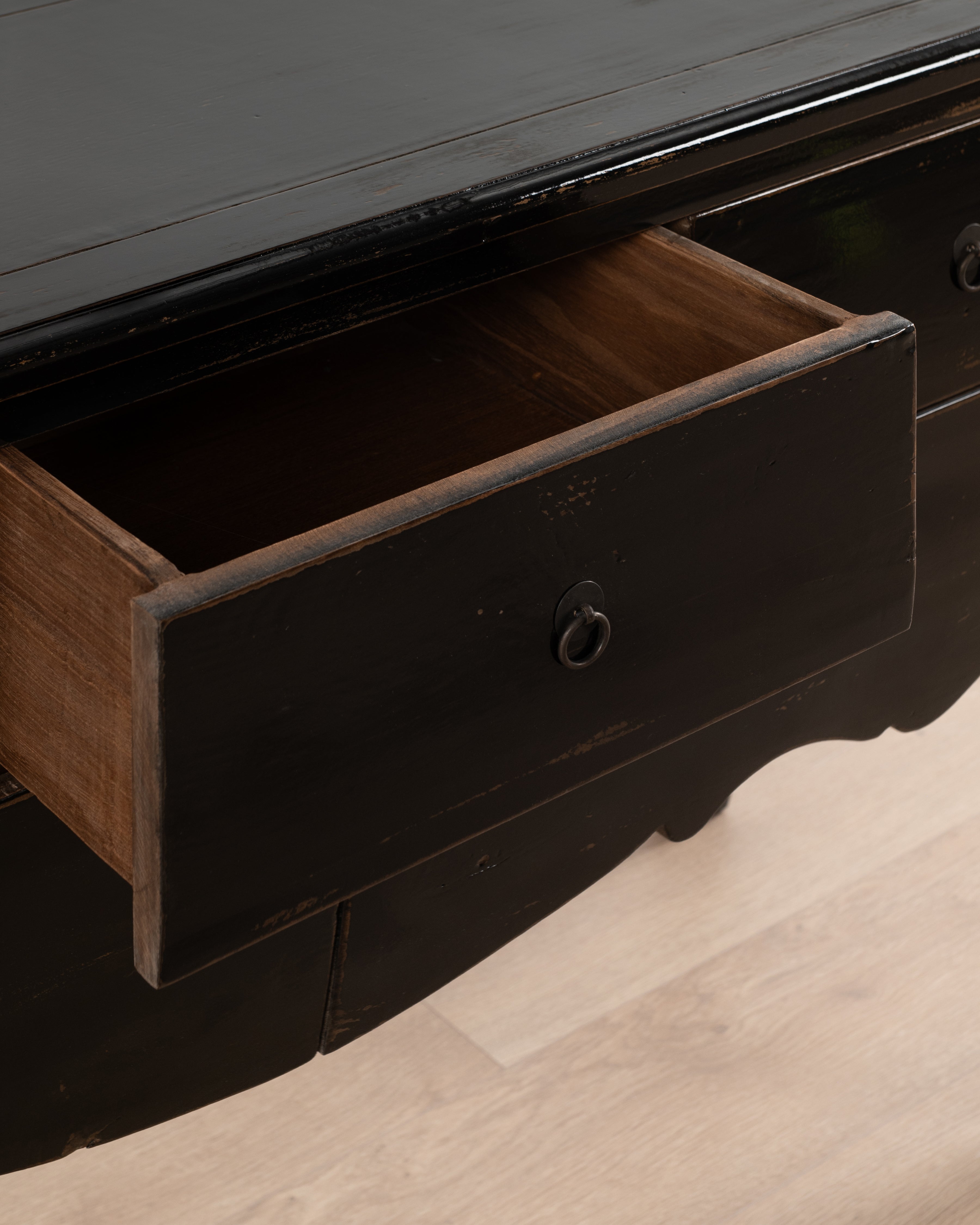 Indochine Fujian console table with drawers | Black