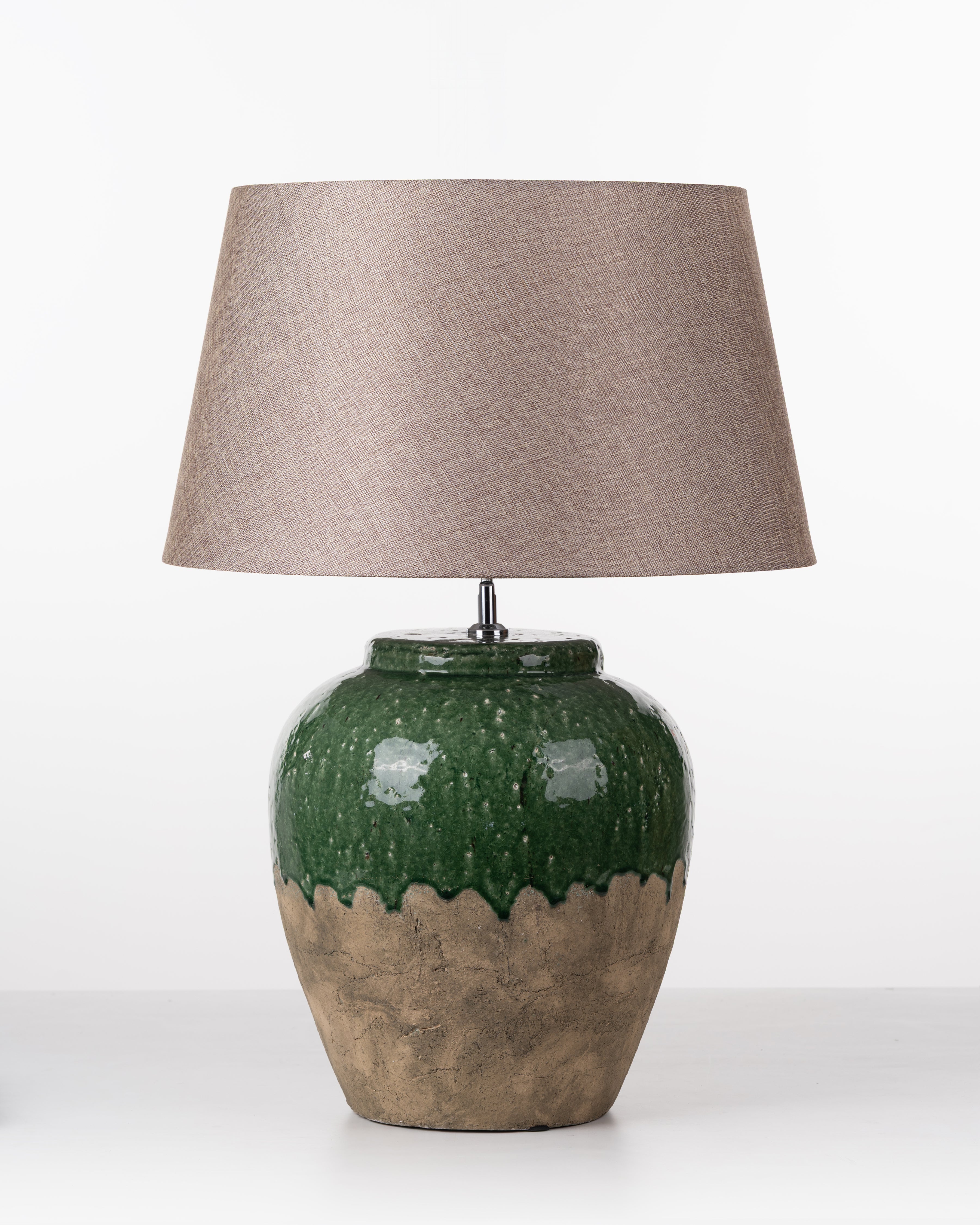 LAMPBASE GRN&NAT BEIGE SHADE