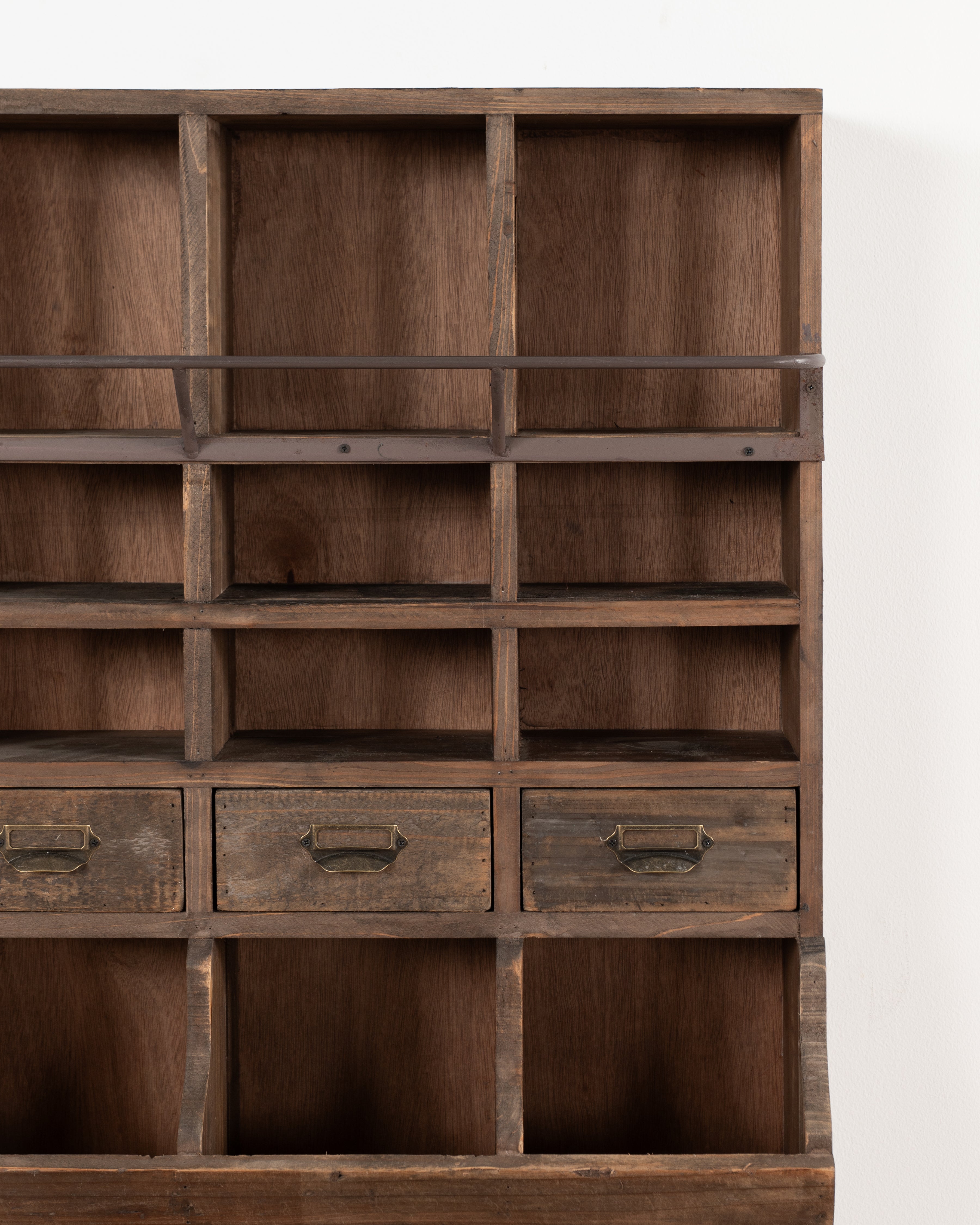 Greenhouse Heritage Wall Organizer