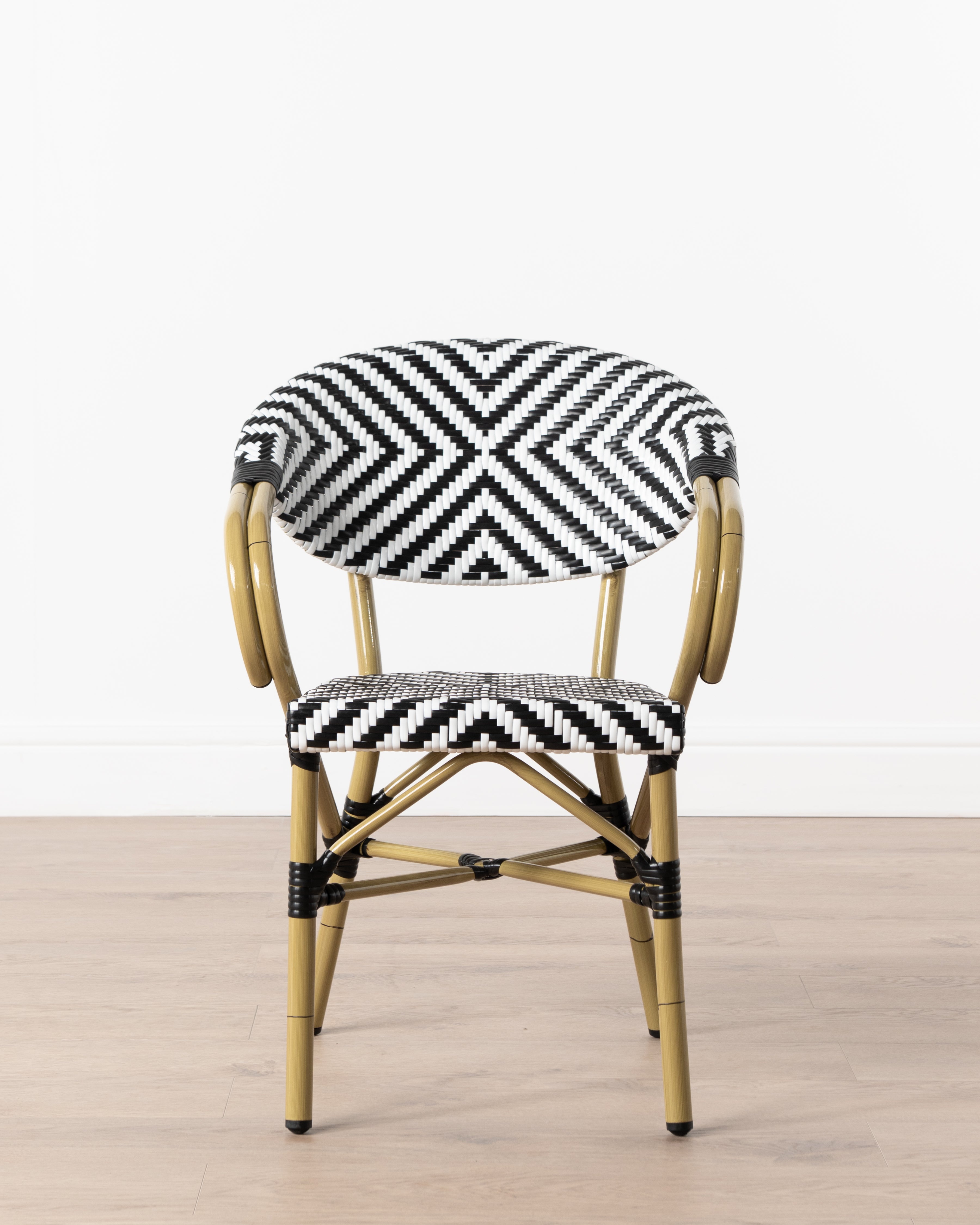 Brioche Armchair | Black