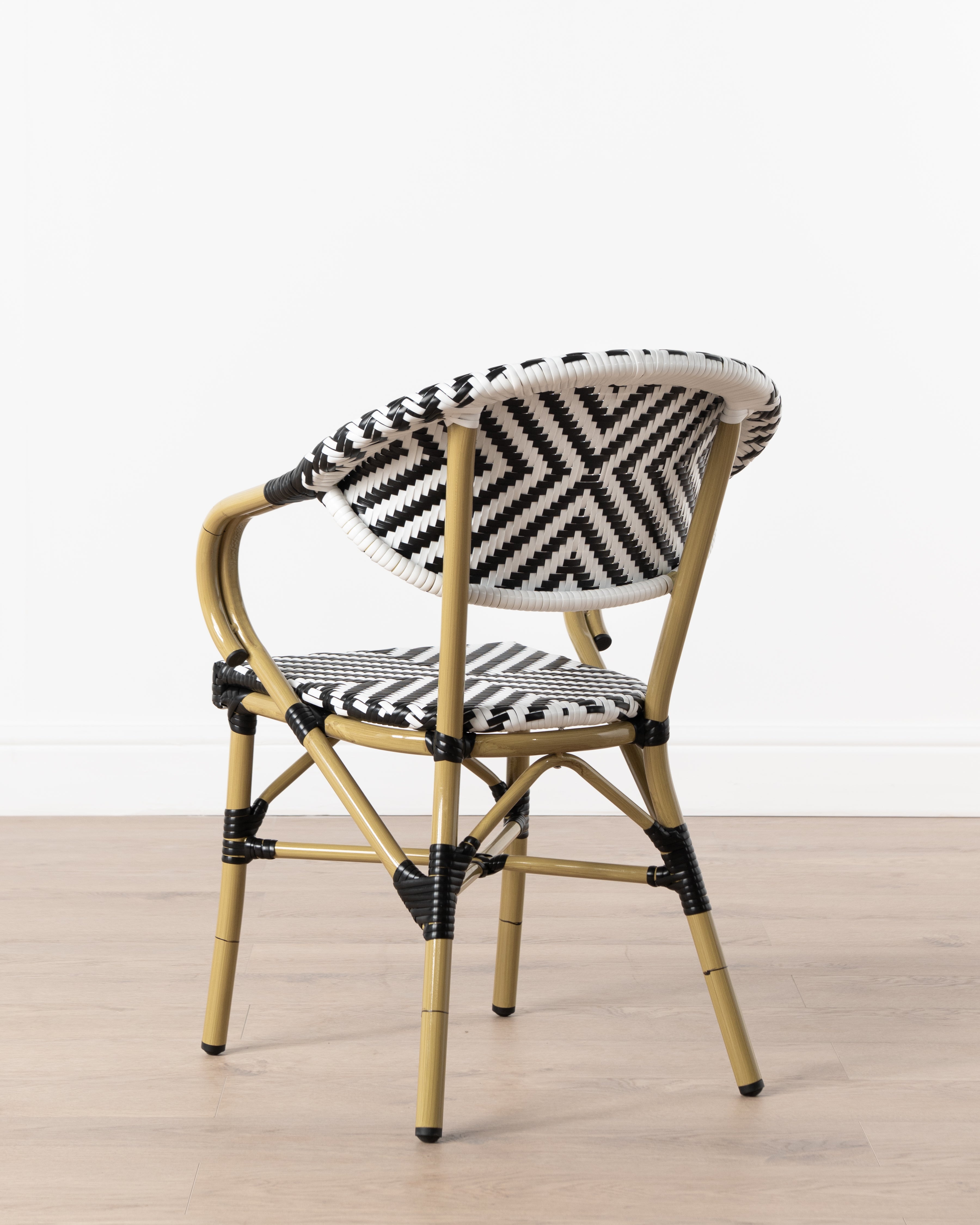 Brioche Armchair | Black