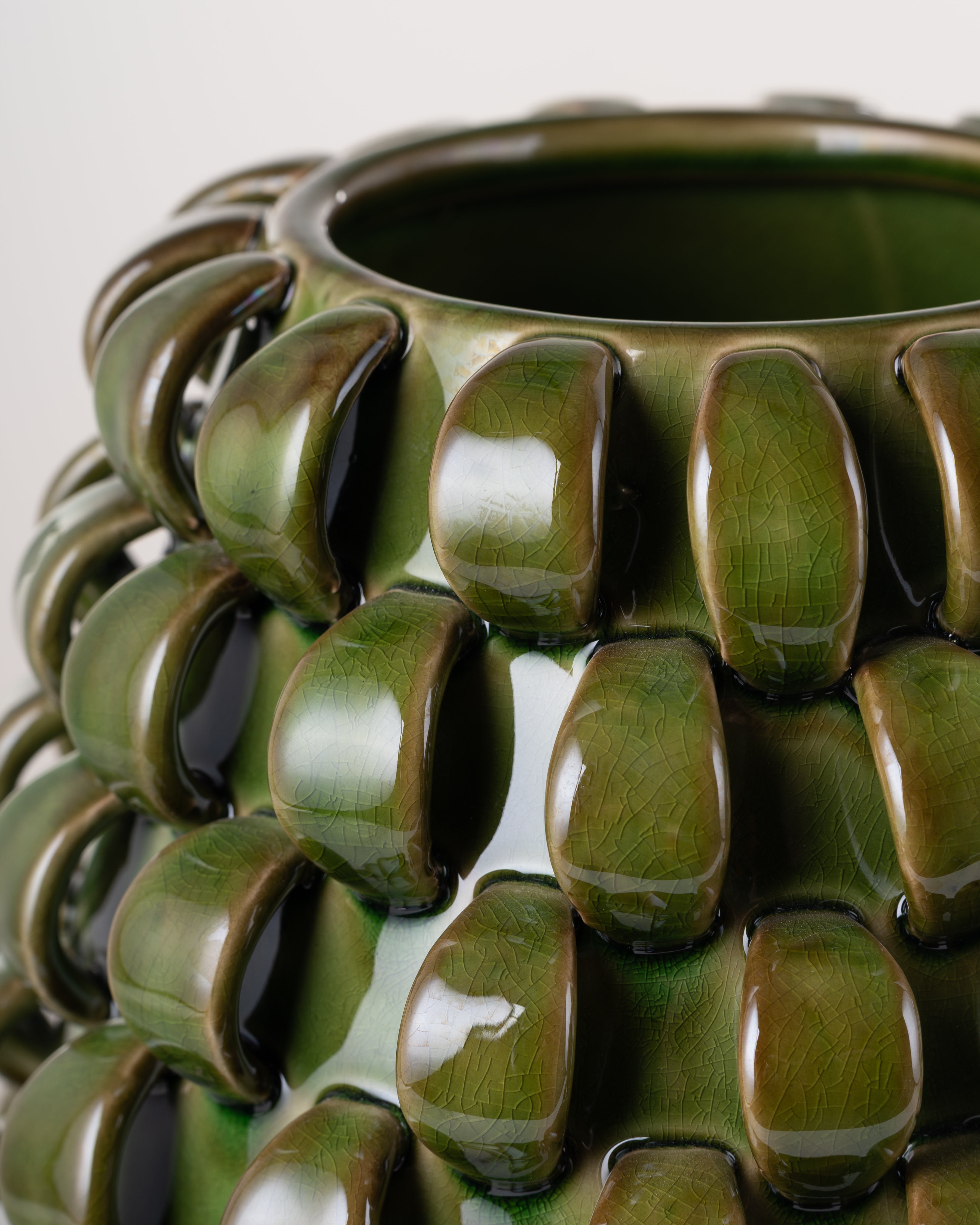 Moss Link Vase