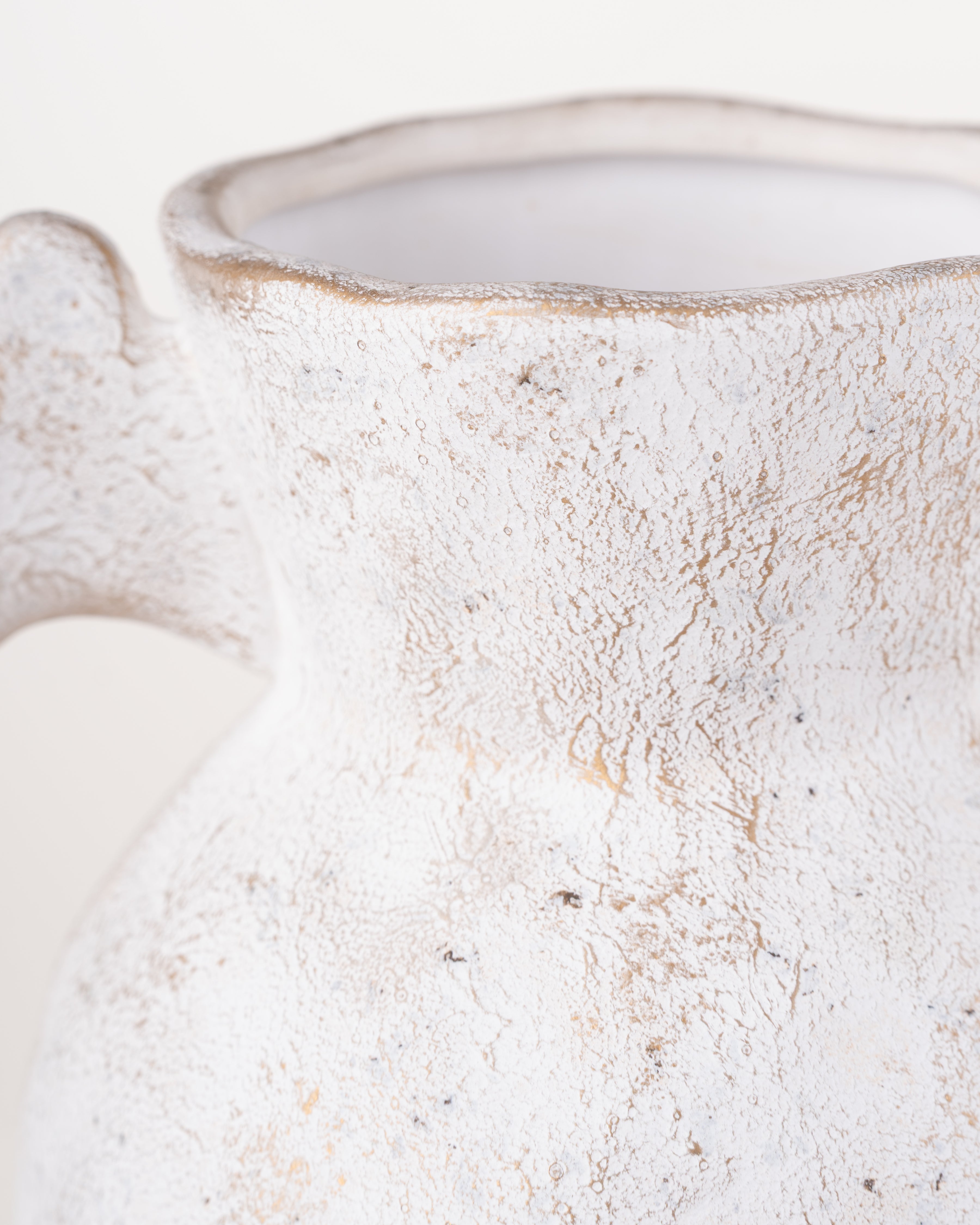 Rustic Halo Handle Vase