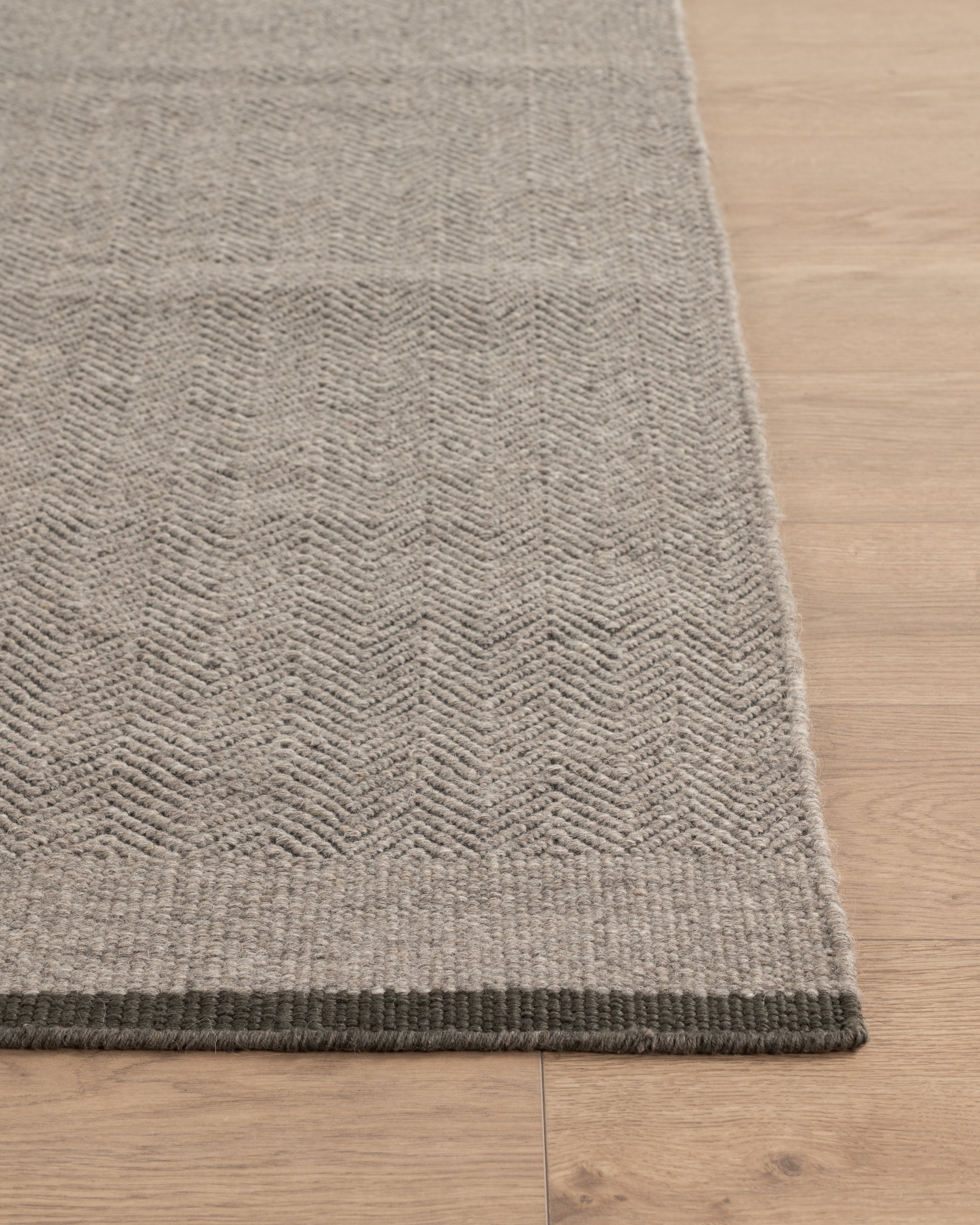 Linie Stratum Echo | Granite