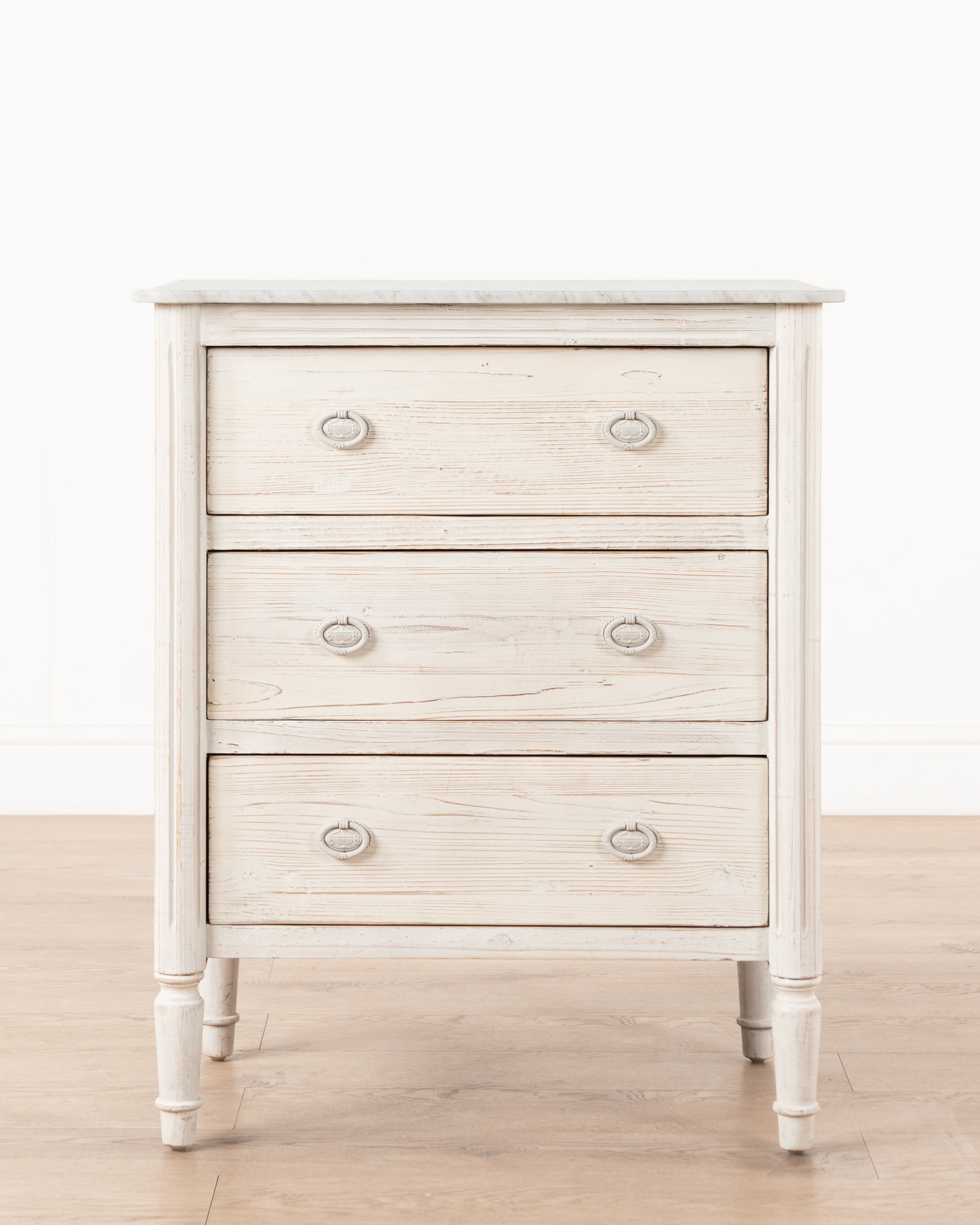 Claudine Chest of drawers