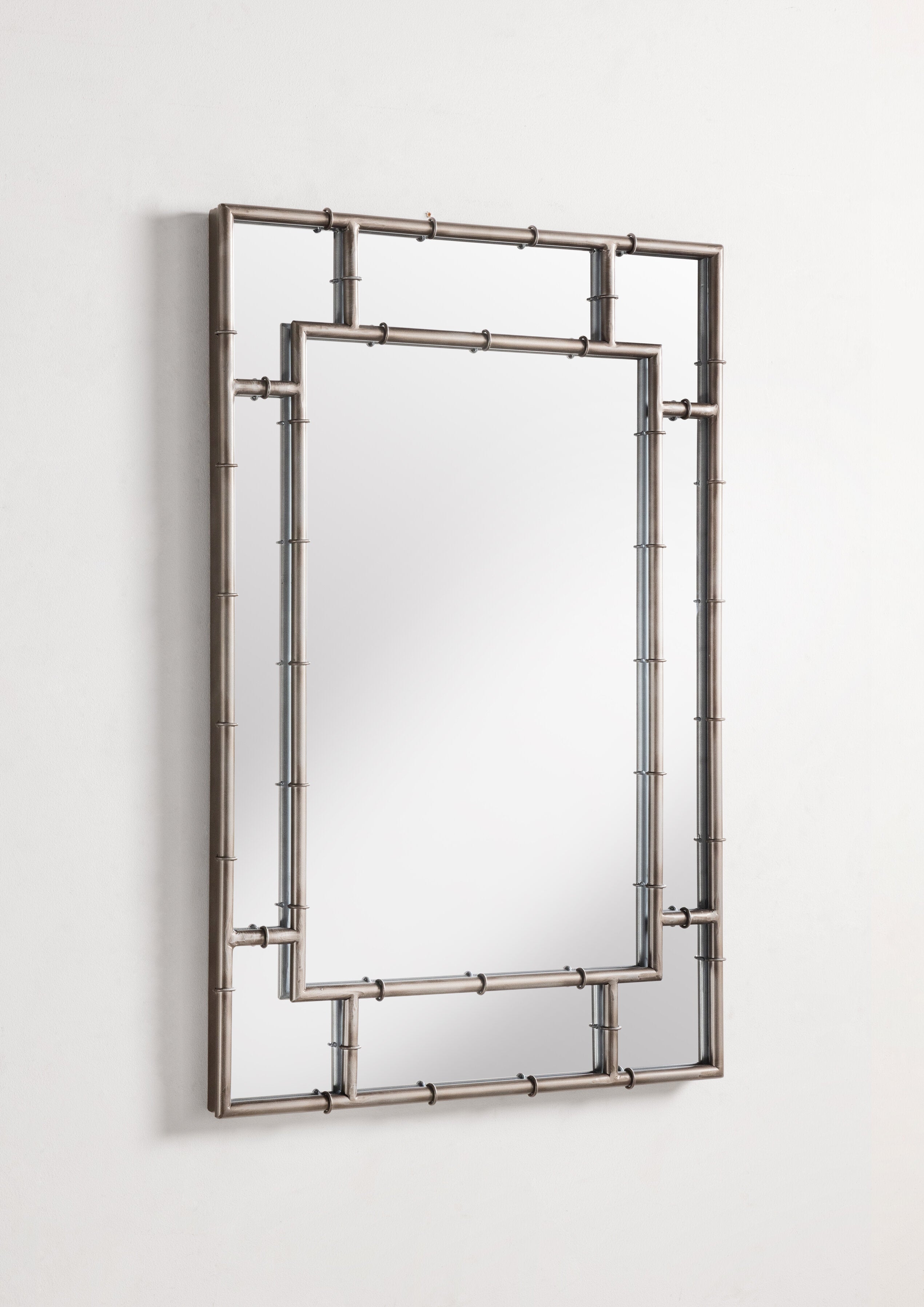 Hamilton mirror