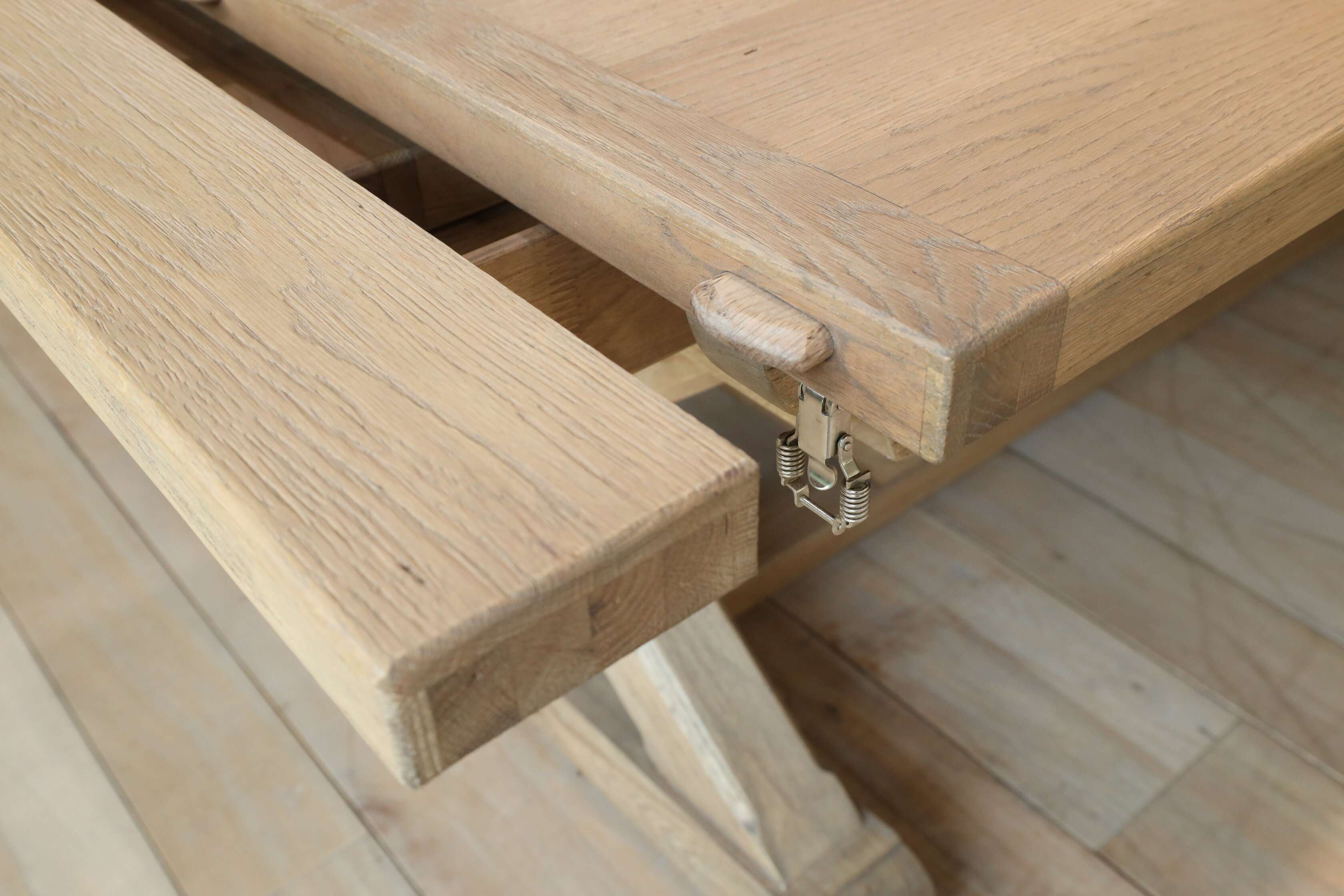 Limited Edition Ashford Premium Extension Dining Table