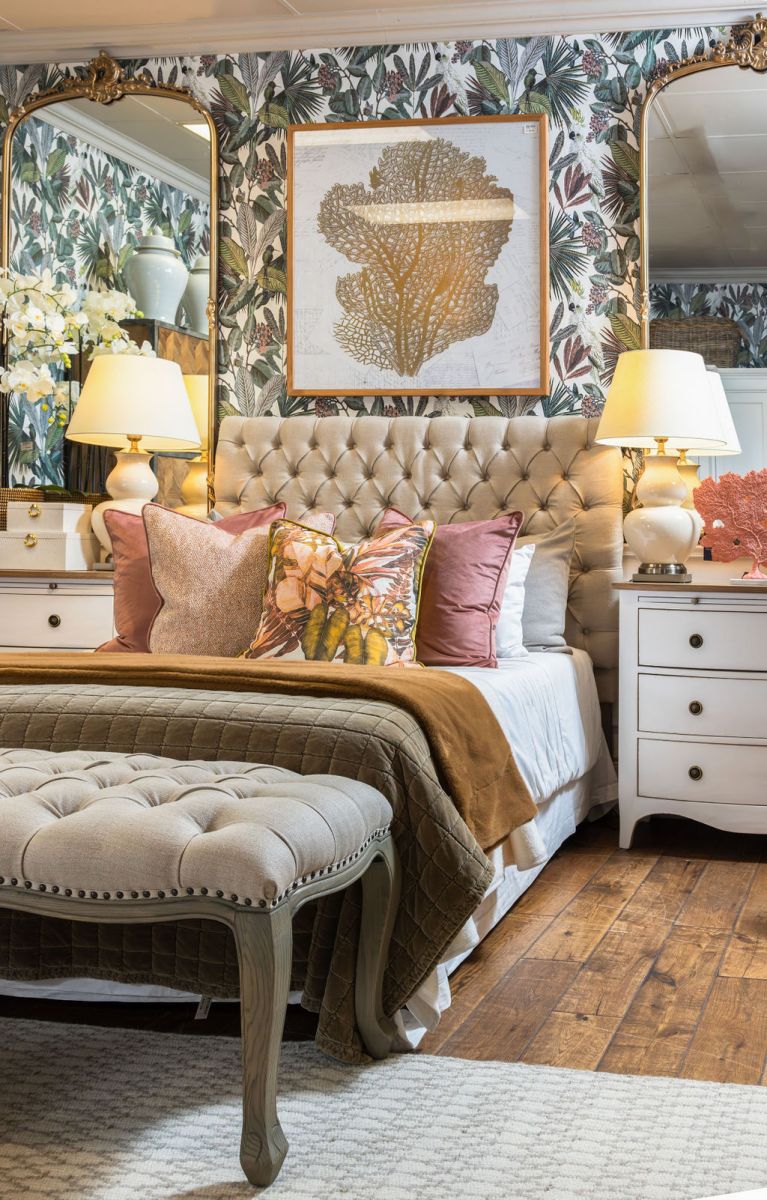 Francis Headboard | King | Linen