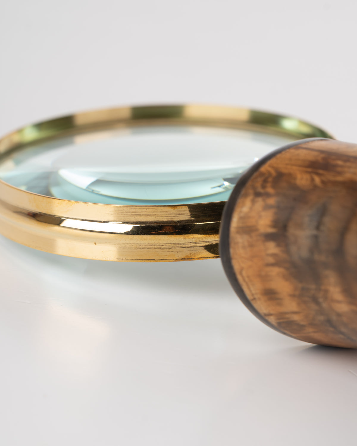 Collector's Cove Curio Magnifying Glass