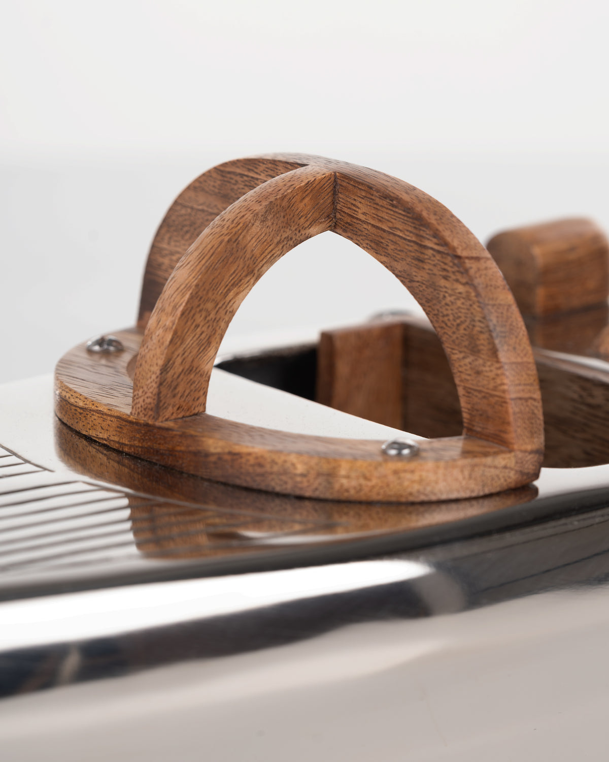 Collector's Cove Regatta Speedboat | Small