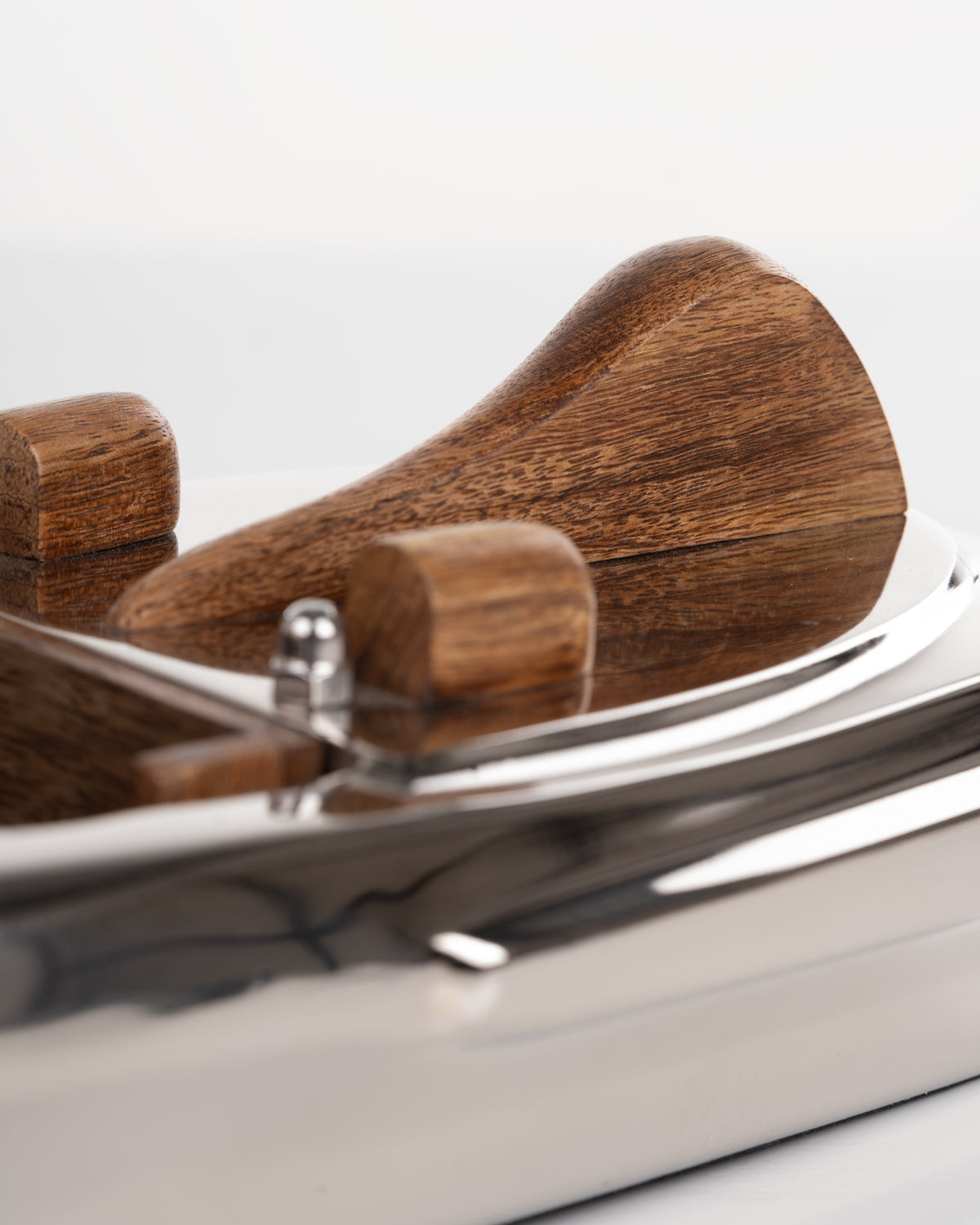 Collector's Cove Regatta Speedboat | Small