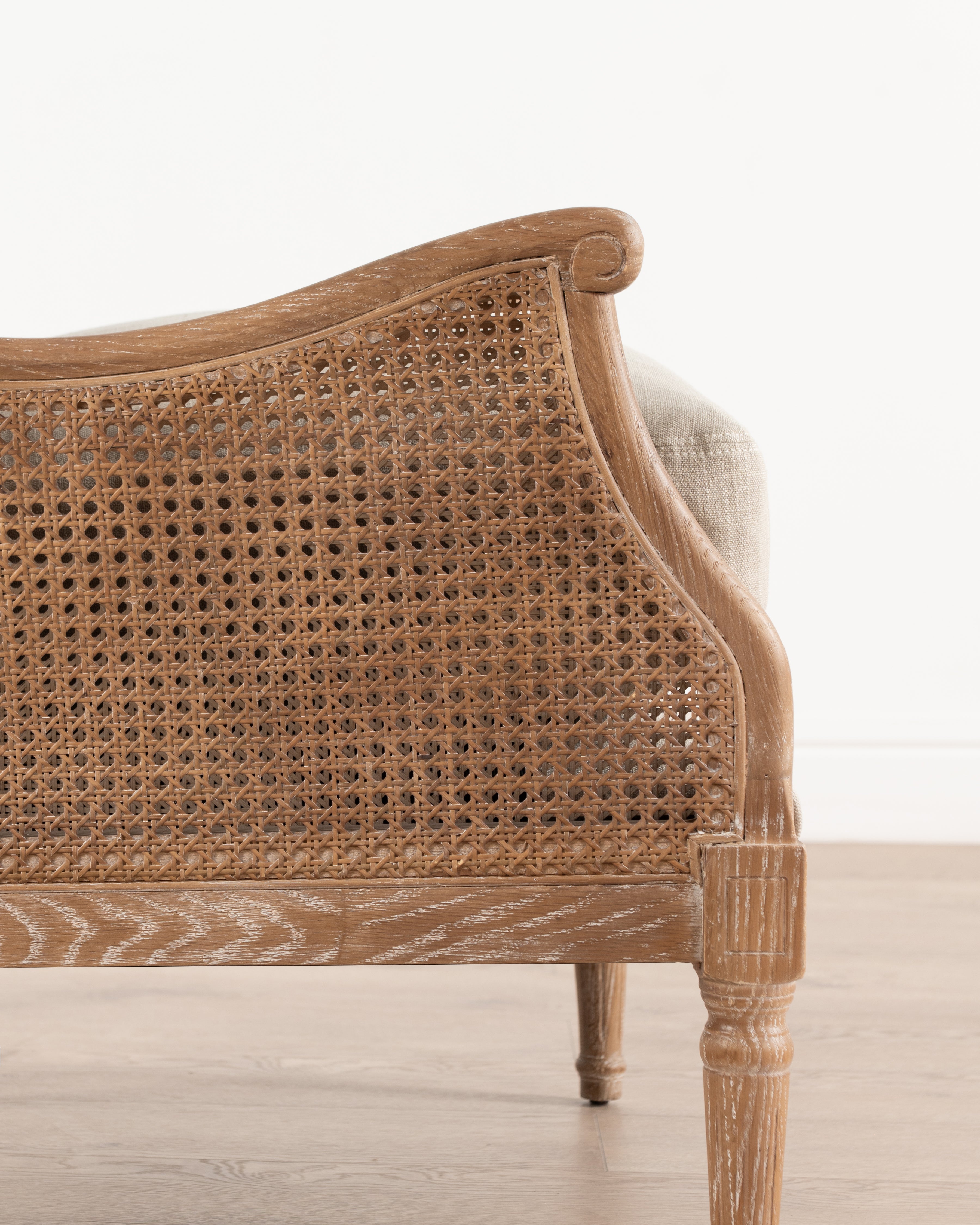 Amelie Wingback | Linen