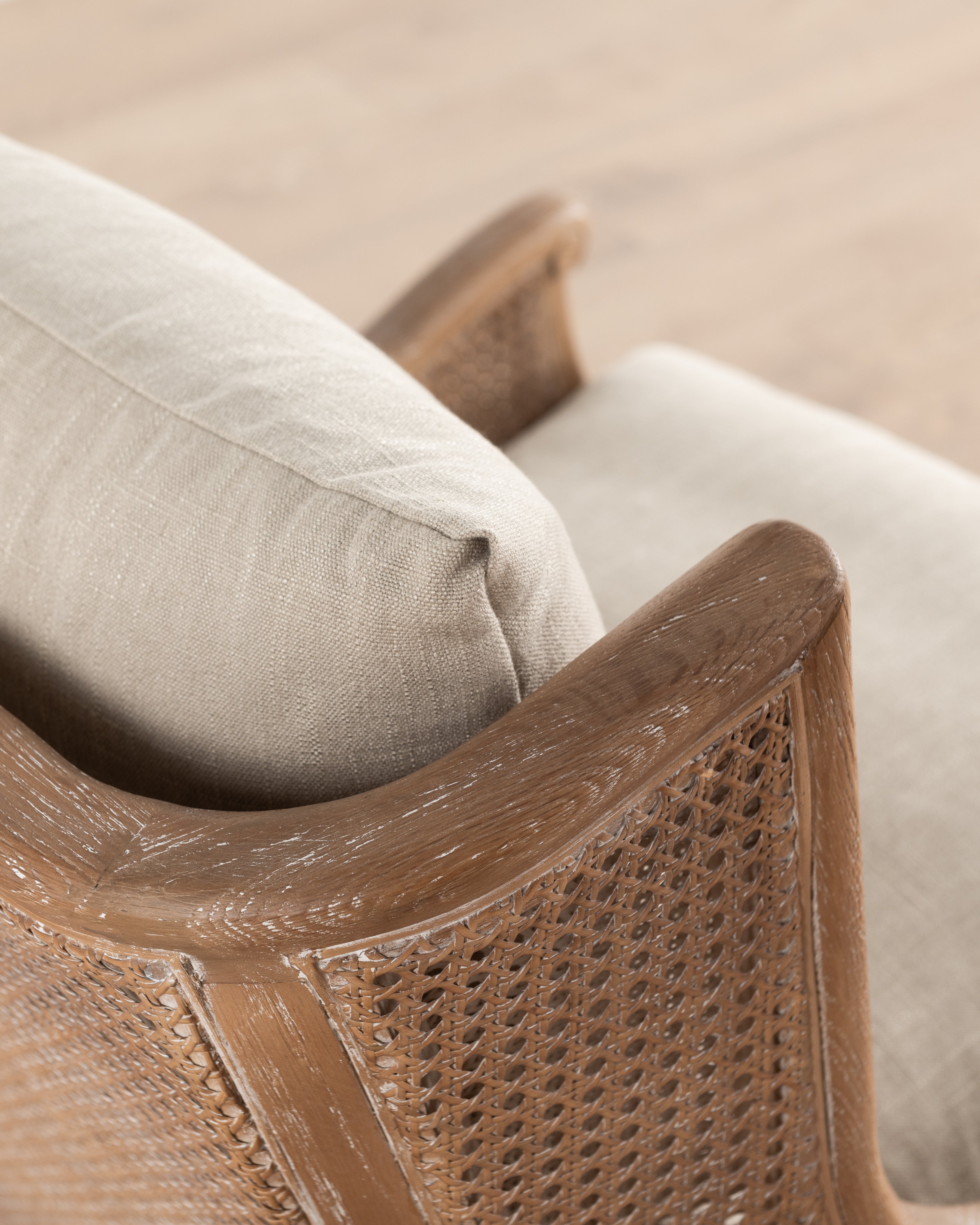 Amelie Wingback | Linen