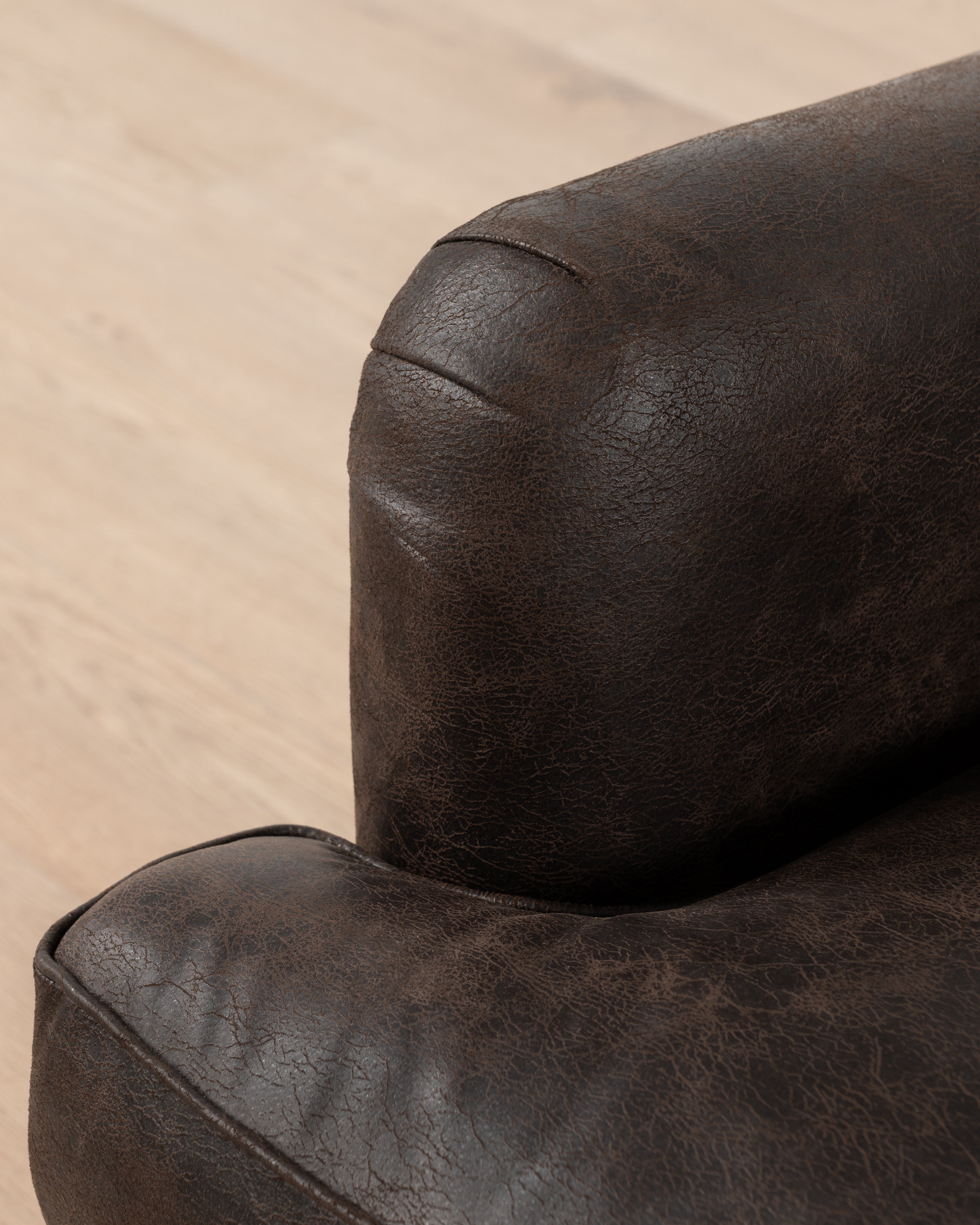 Limited Edition Noble Leather Sofa | 3 Seater