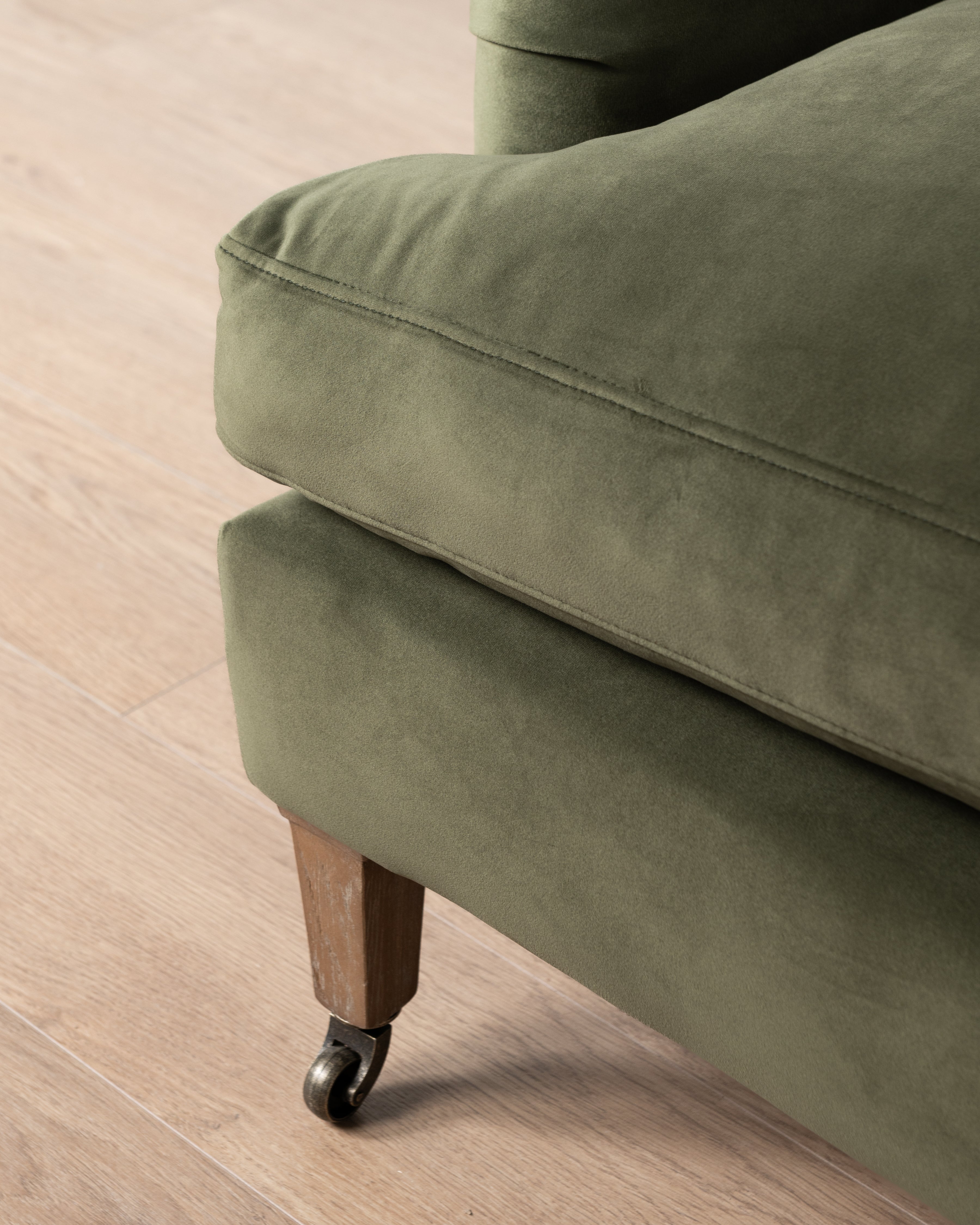 Luxe Stamford 2.5 Seater Sofa | Green