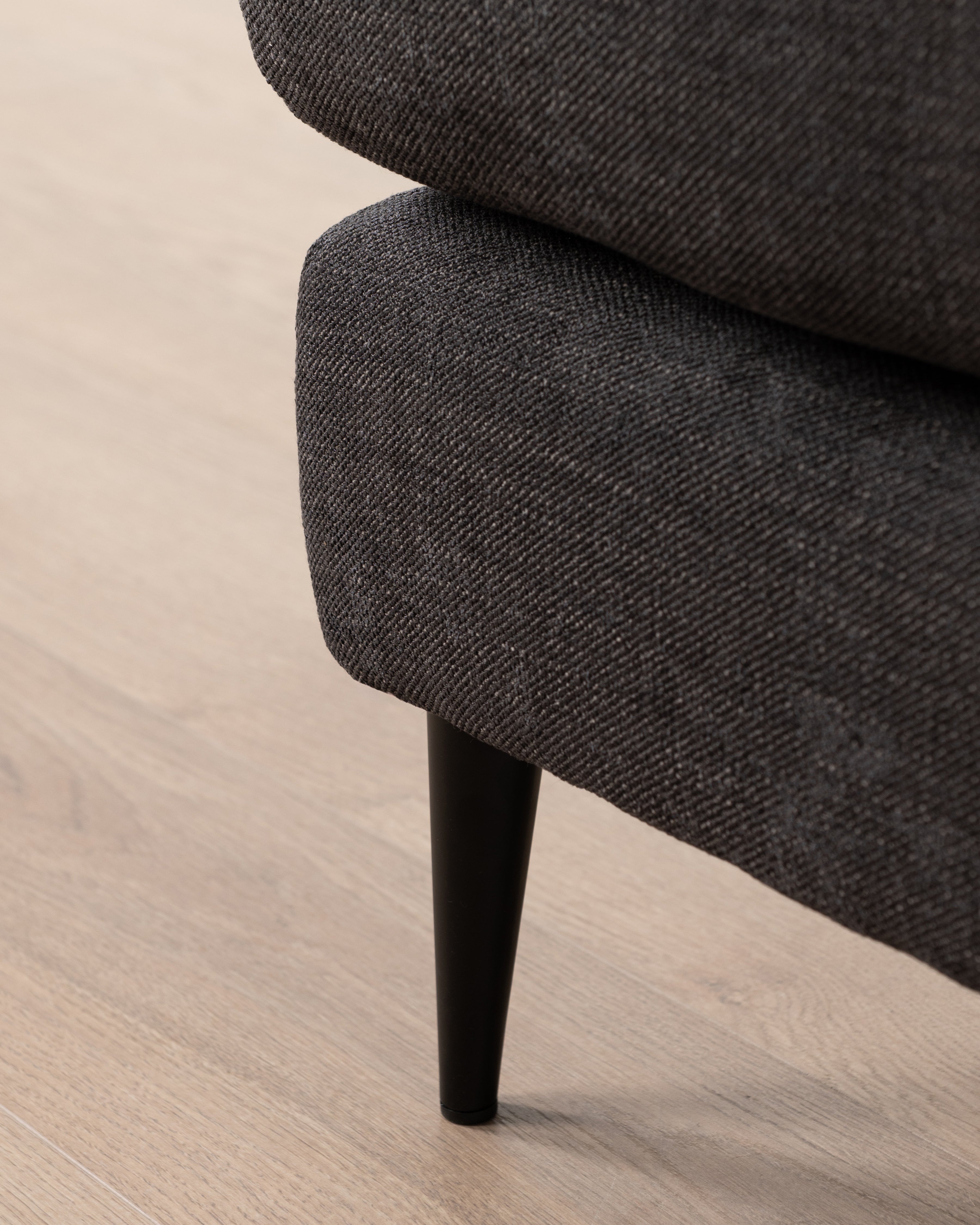 Naledi Chair | Caviar