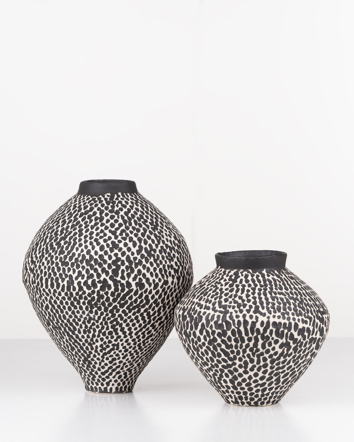 Ink & Ivory Vase | Large