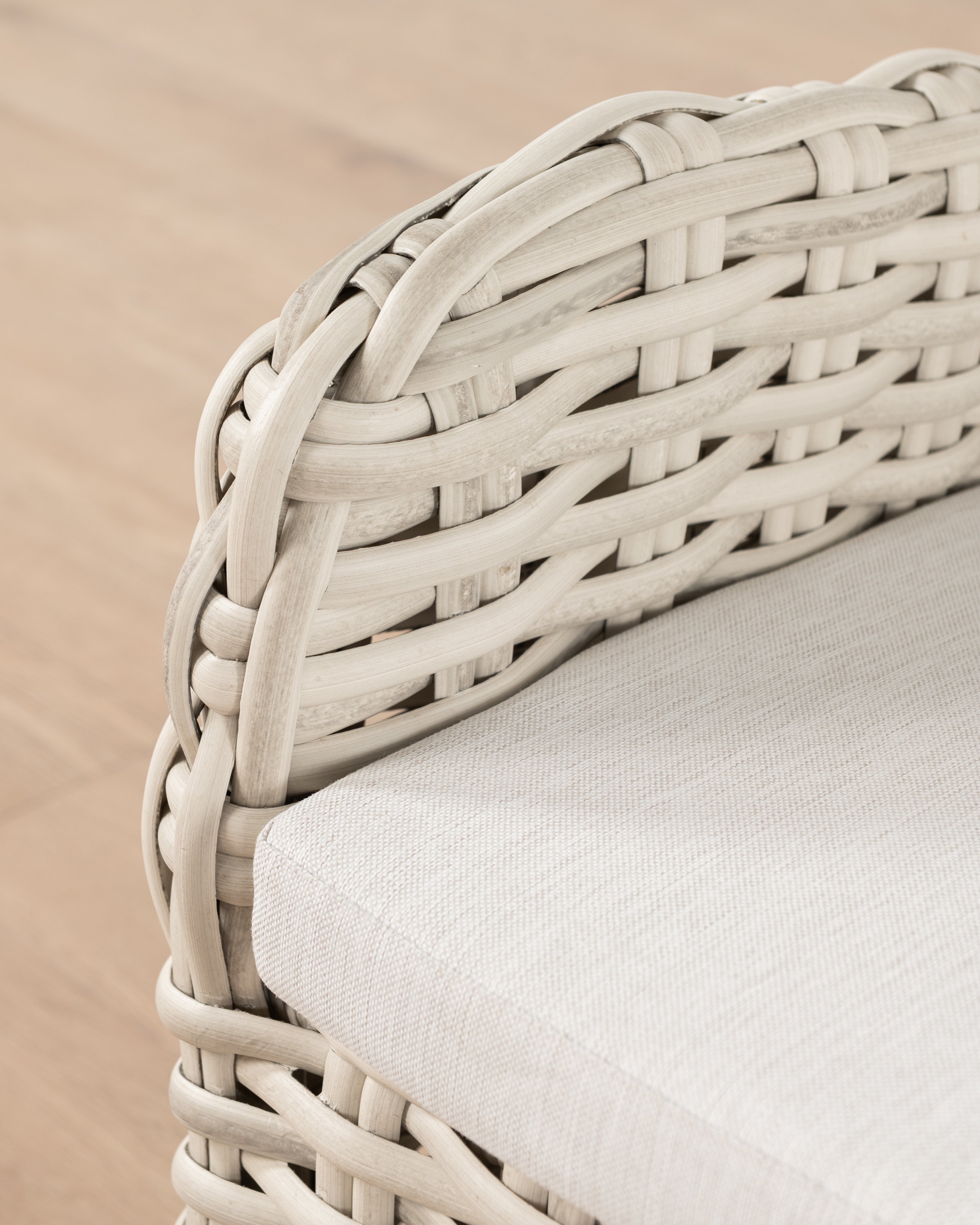 Brassica dining chair