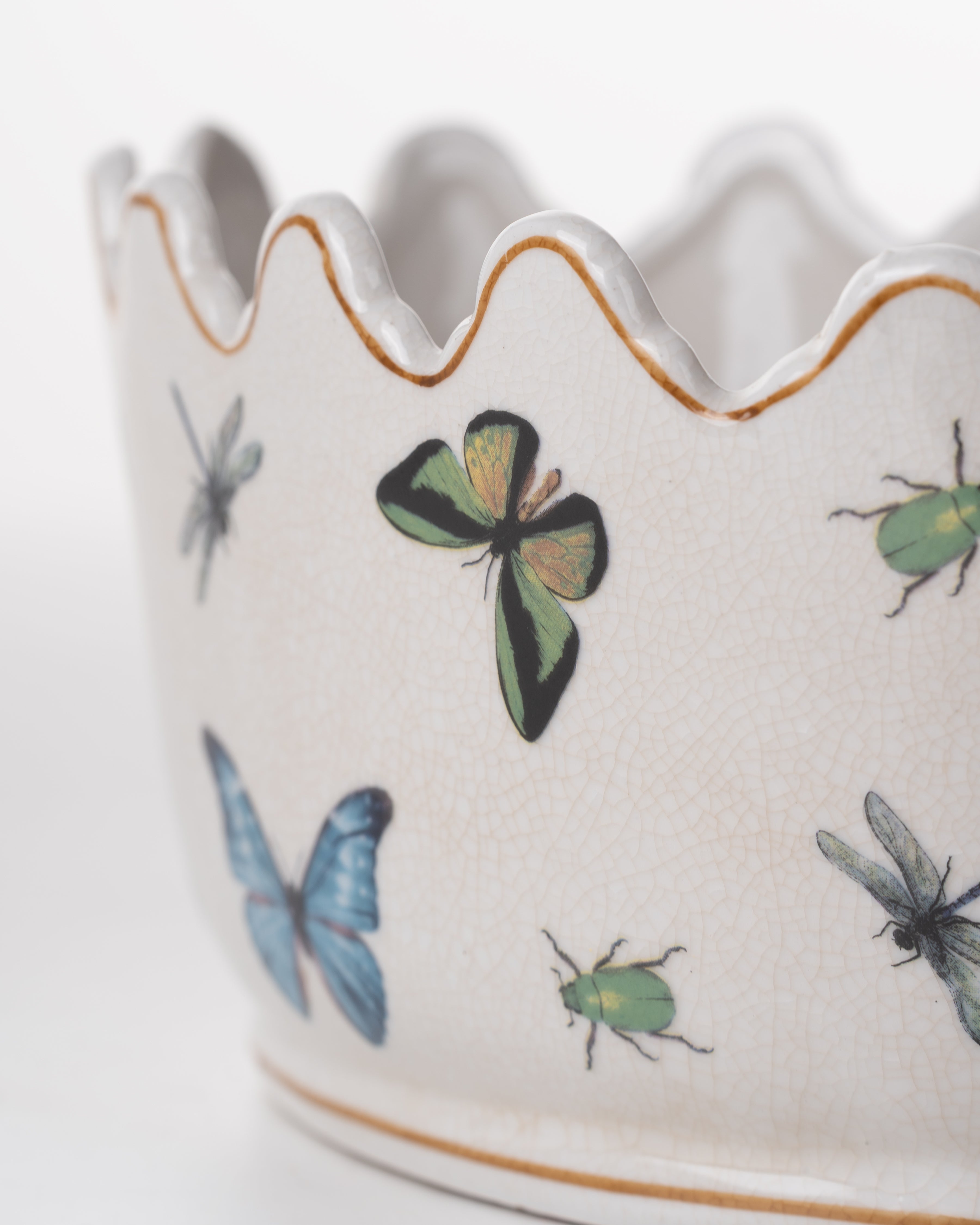 PLANTER OVAL SCALLOP EDGE B/FLY MED