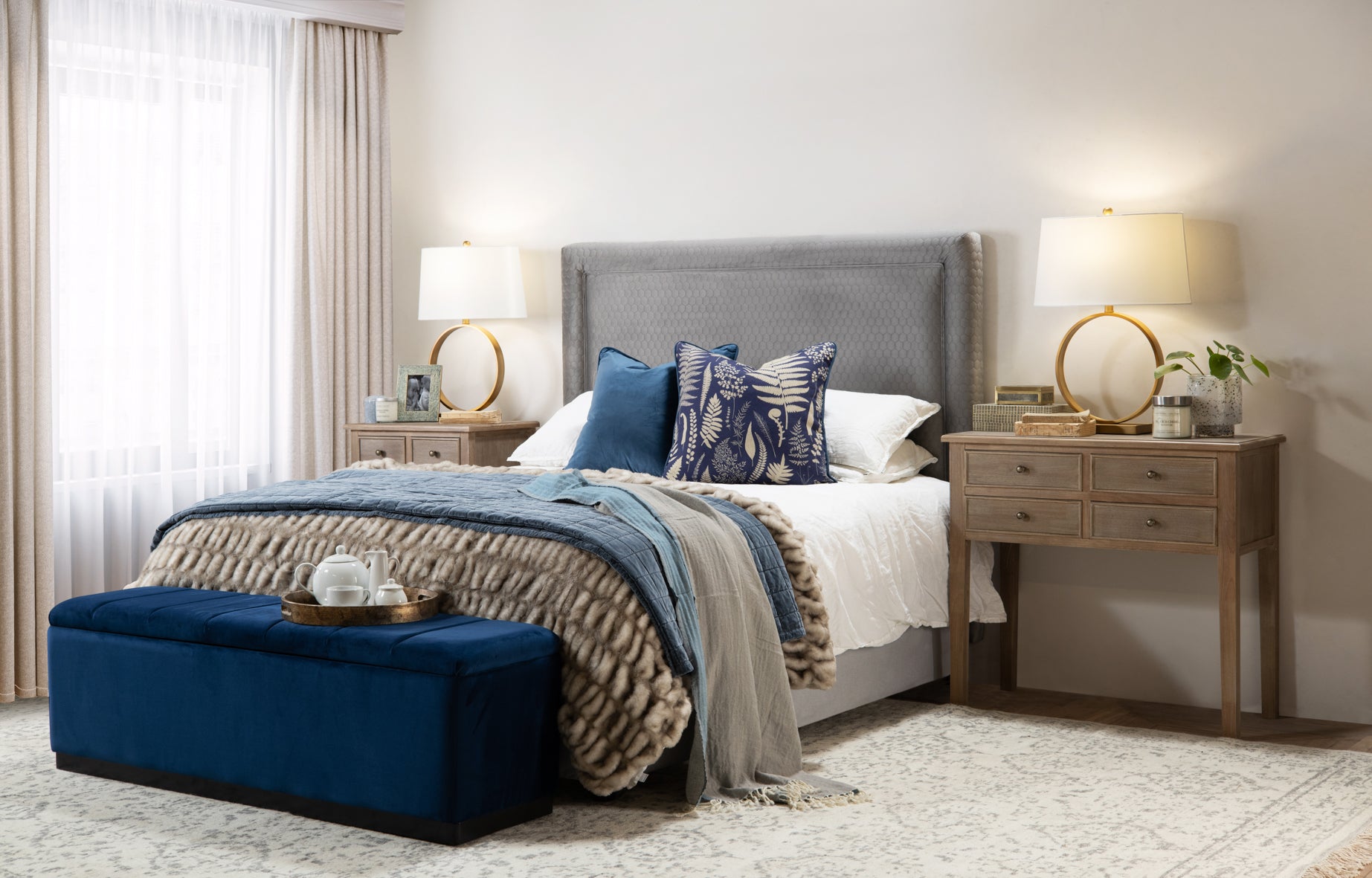 Karusa Bedside Table | 4 Drawer