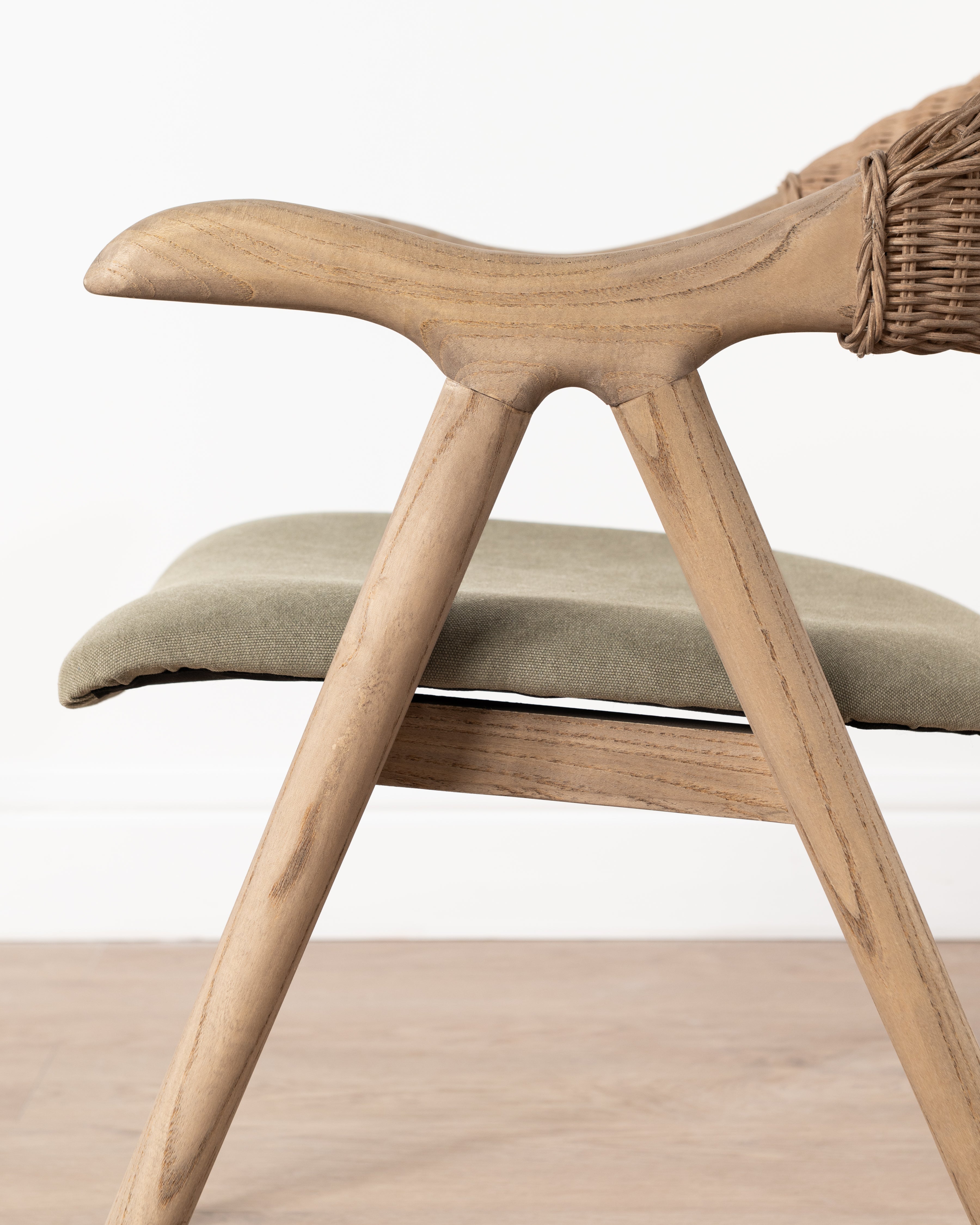 Quiver Dining Chair